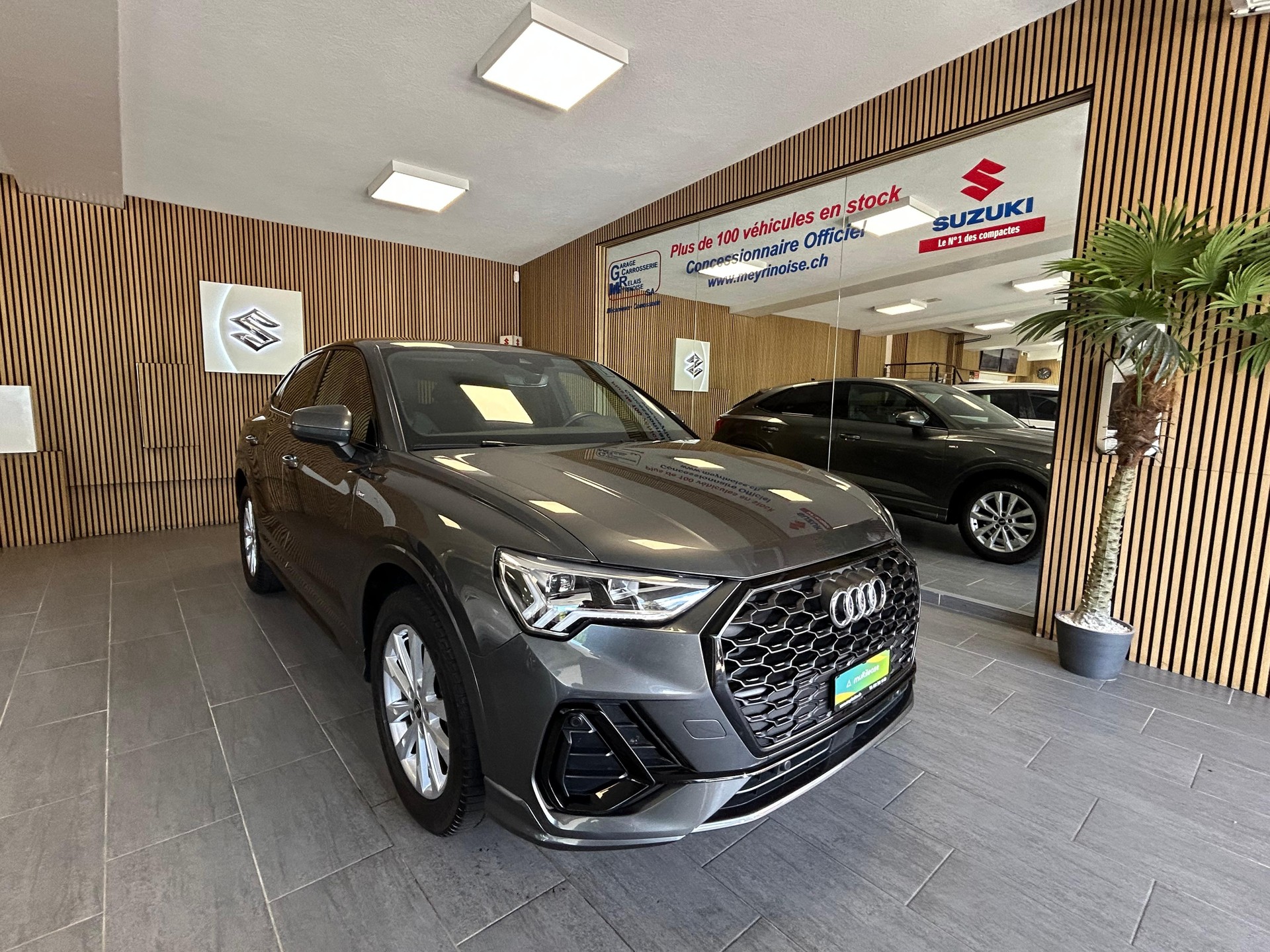 AUDI Q3 Sportback 1.5 35 TFSI S line S-Tronic-showroom-element-1