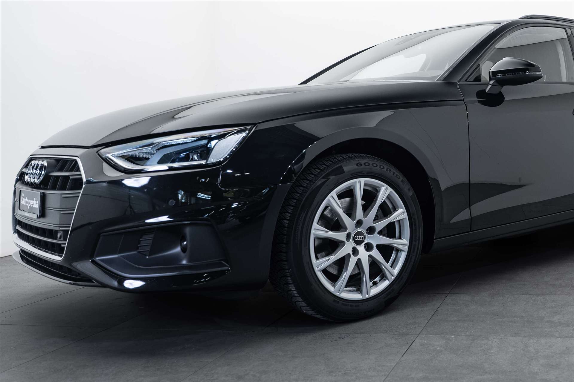 AUDI A4 Avant 35 TFSI S-tronic Automat-showroom-element-1