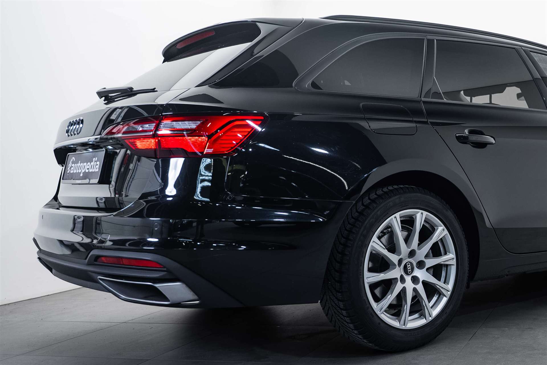 AUDI A4 Avant 35 TFSI S-tronic Automat-showroom-element-3
