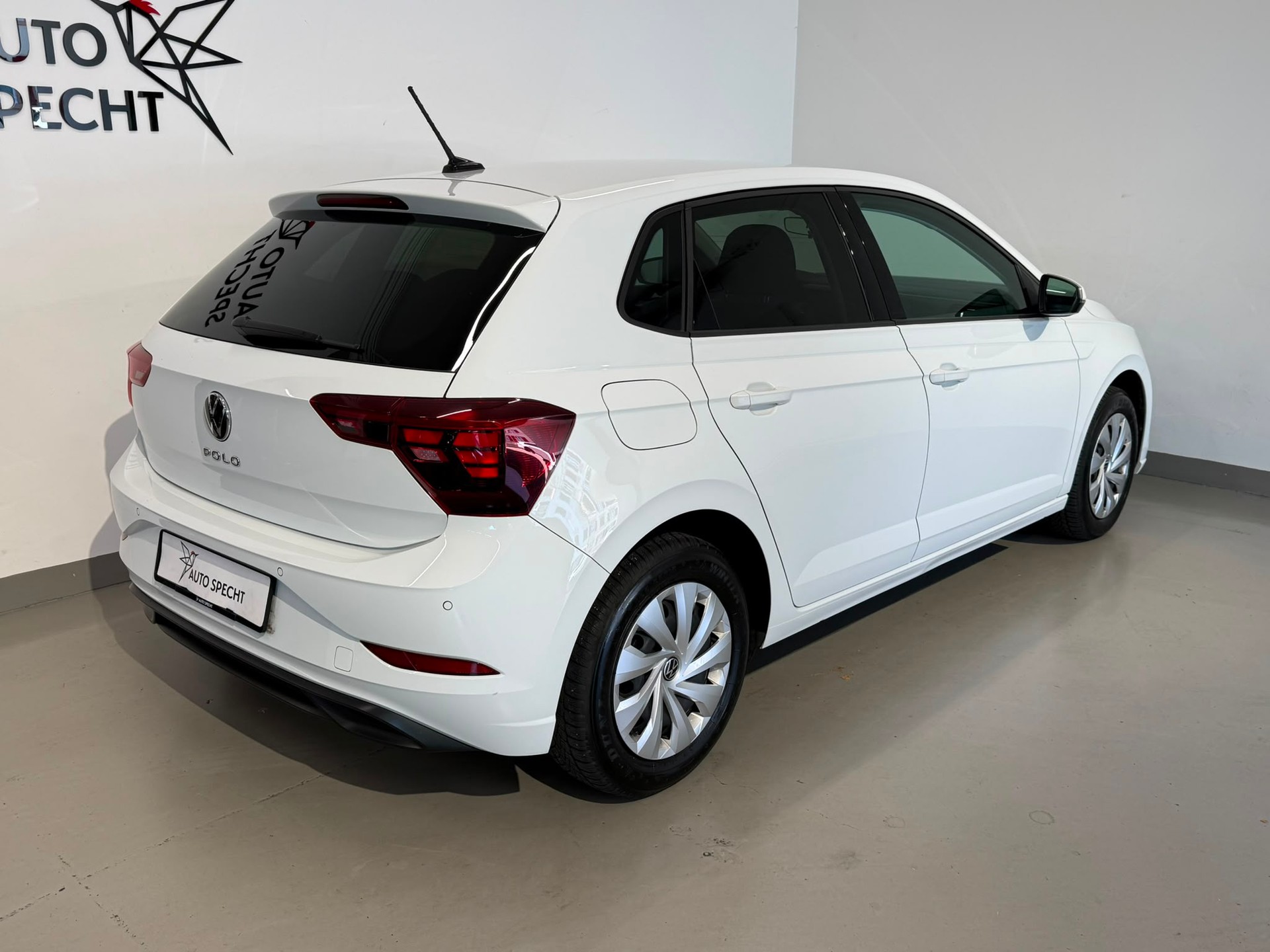 VW Polo 1.0 TSI Life DSG-showroom-element-3