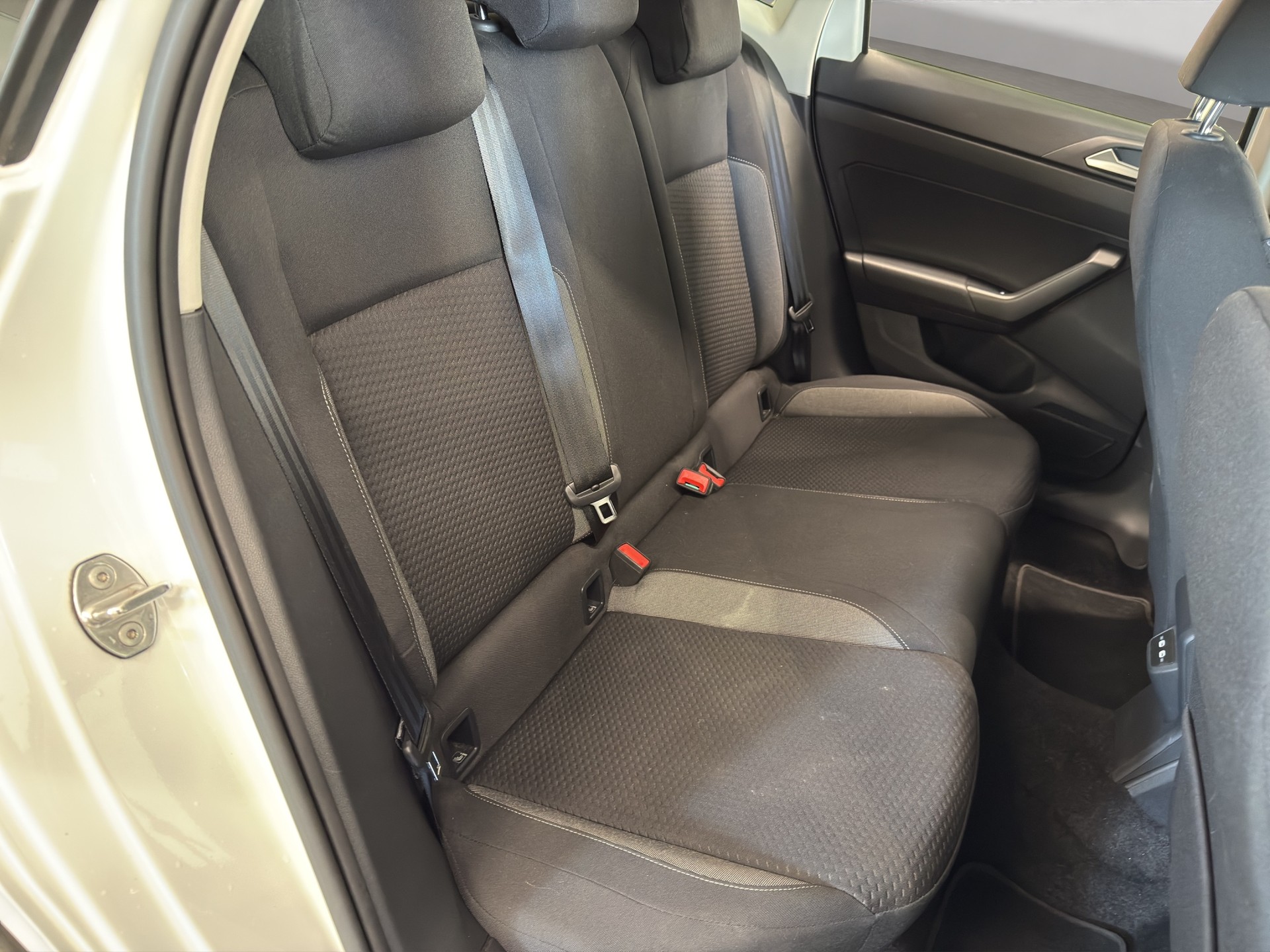 VW Polo 1.0 TSI Life DSG-image-14