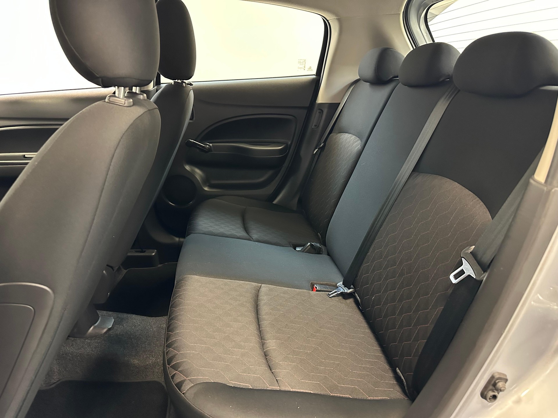 MITSUBISHI Space Star 1.2 MIVEC Inform-image-9
