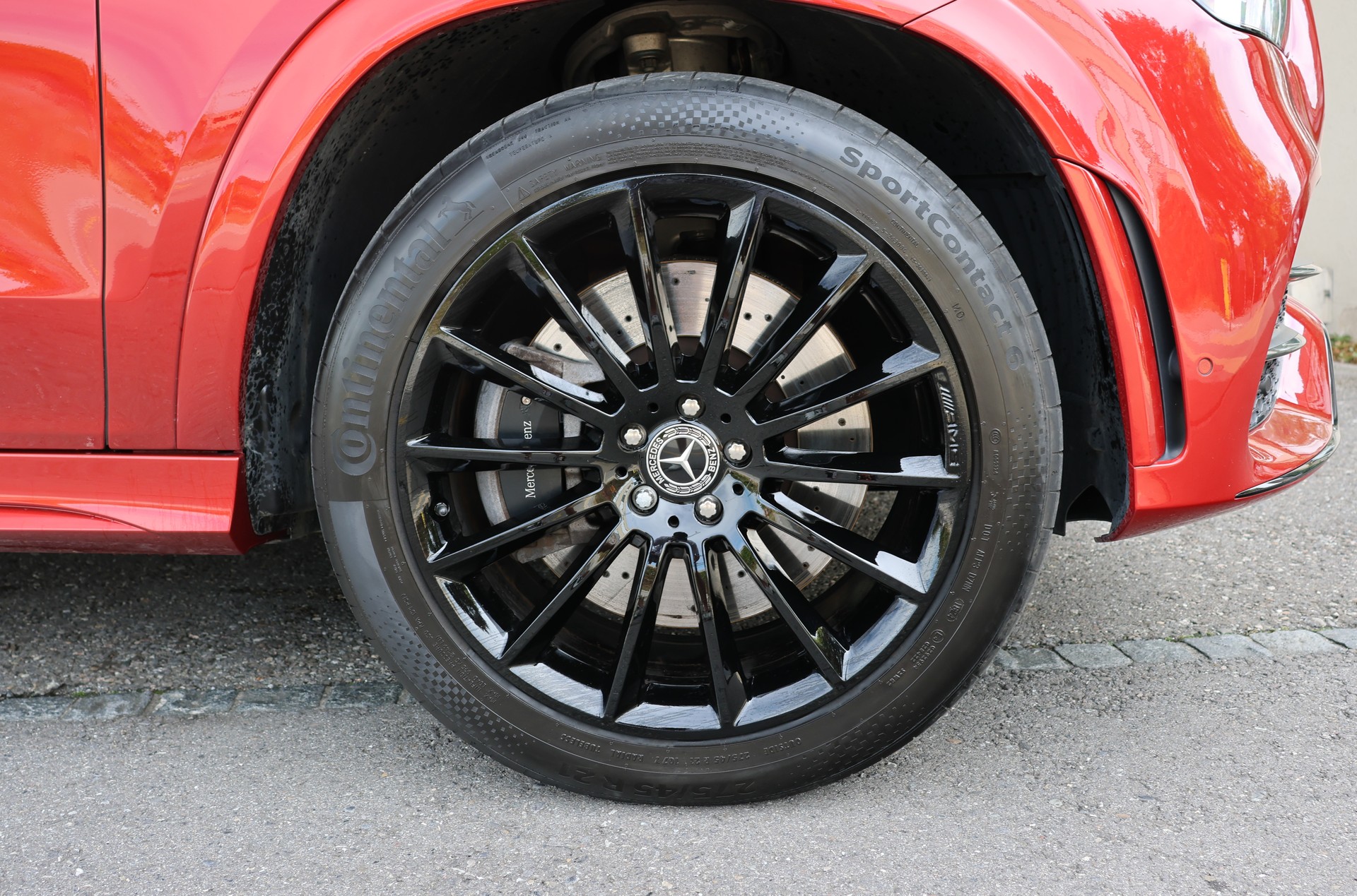 MERCEDES-BENZ GLE 350 de 4Matic AMG Line 9G-Tronic-showroom-element-3