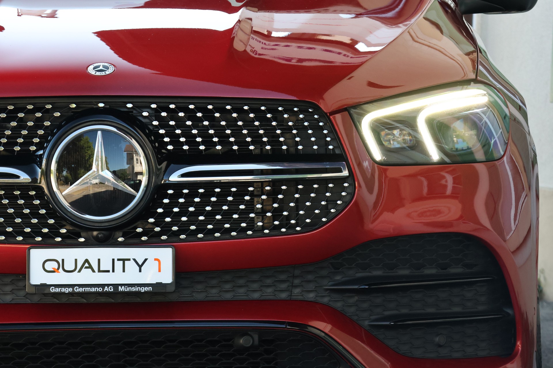 MERCEDES-BENZ GLE 350 de 4Matic AMG Line 9G-Tronic-showroom-element-2