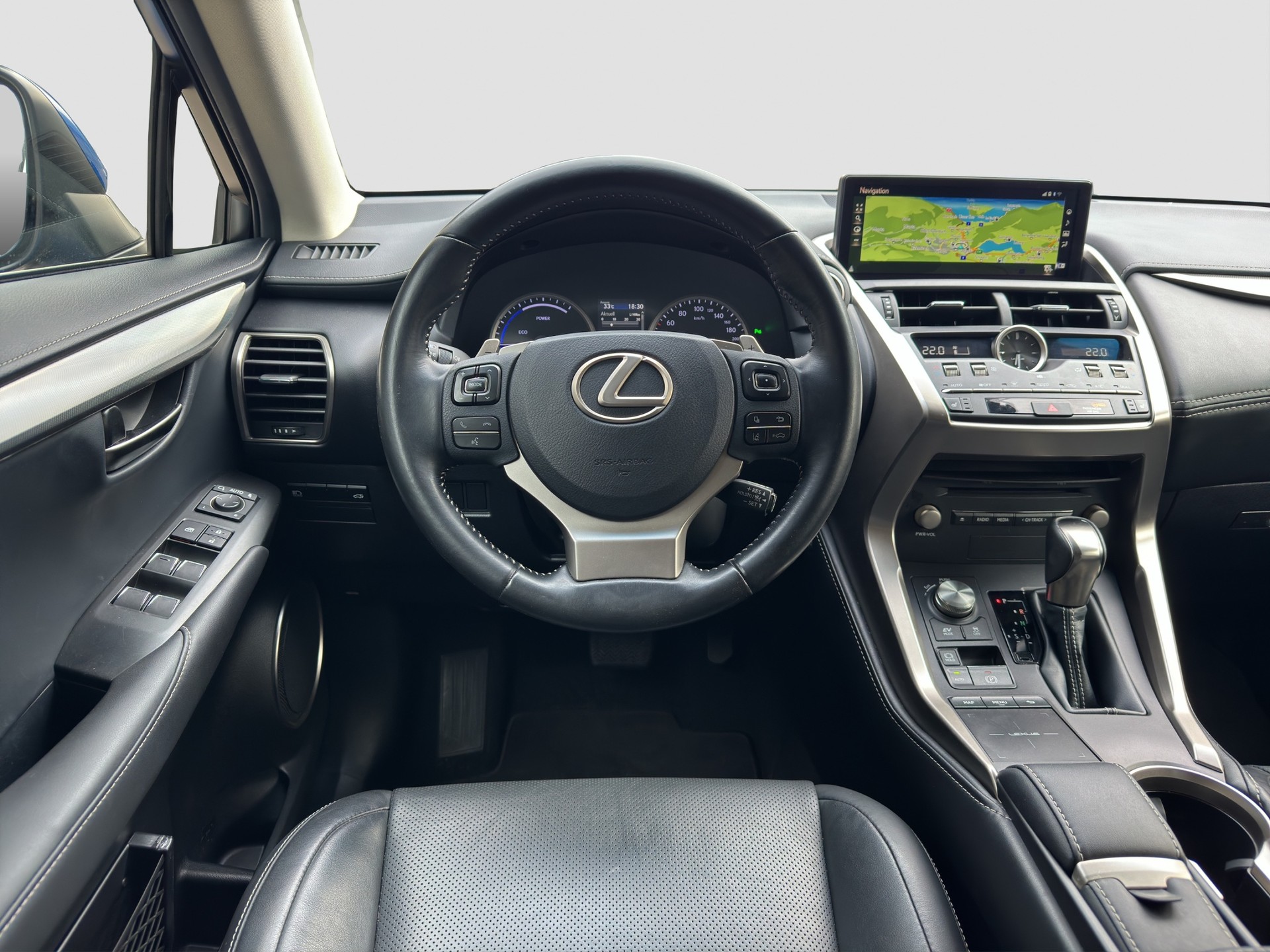 LEXUS NX 300h Comfort E-Four Automatic-image-7
