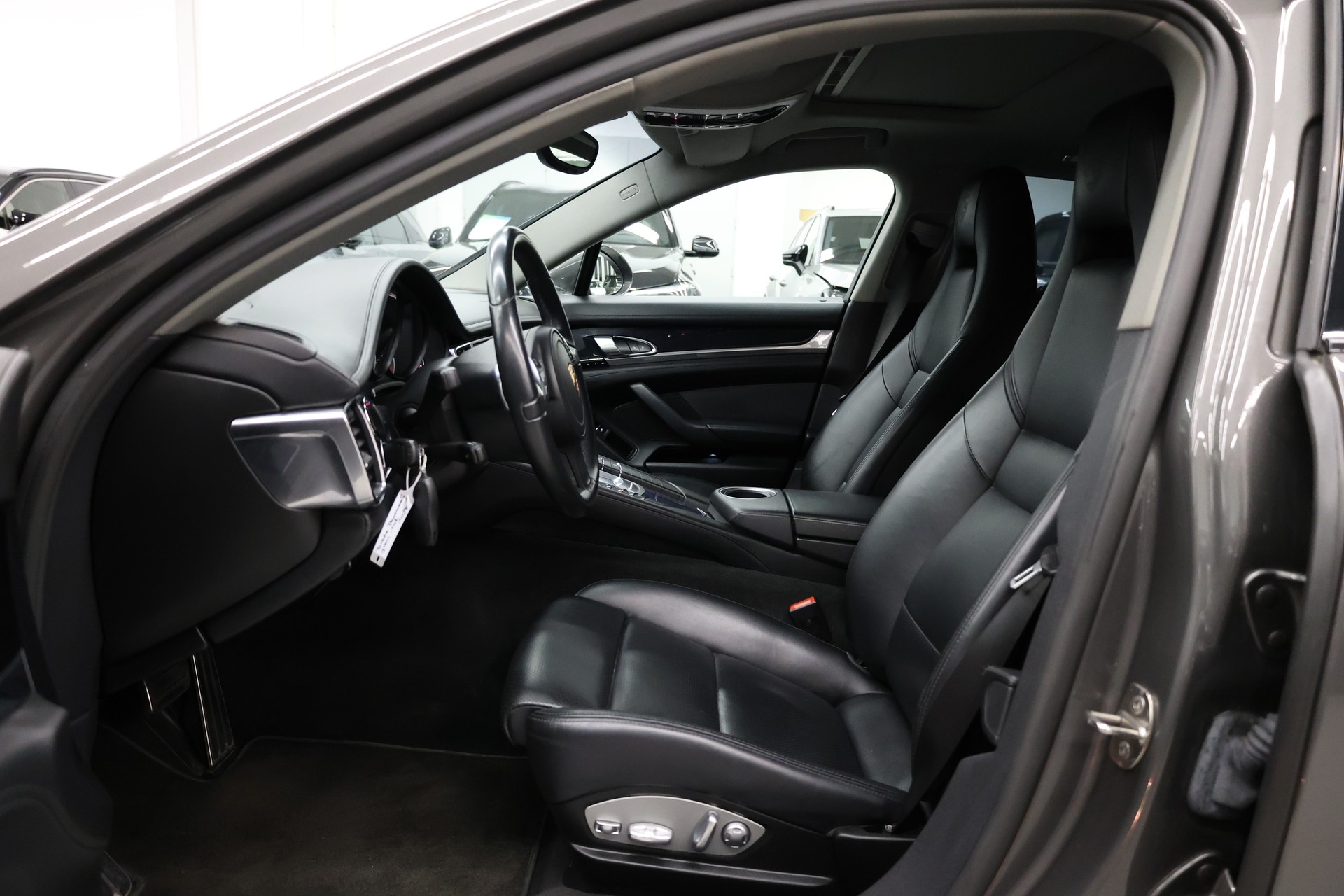 PORSCHE Panamera 3.0 V6 4S PDK-image-12