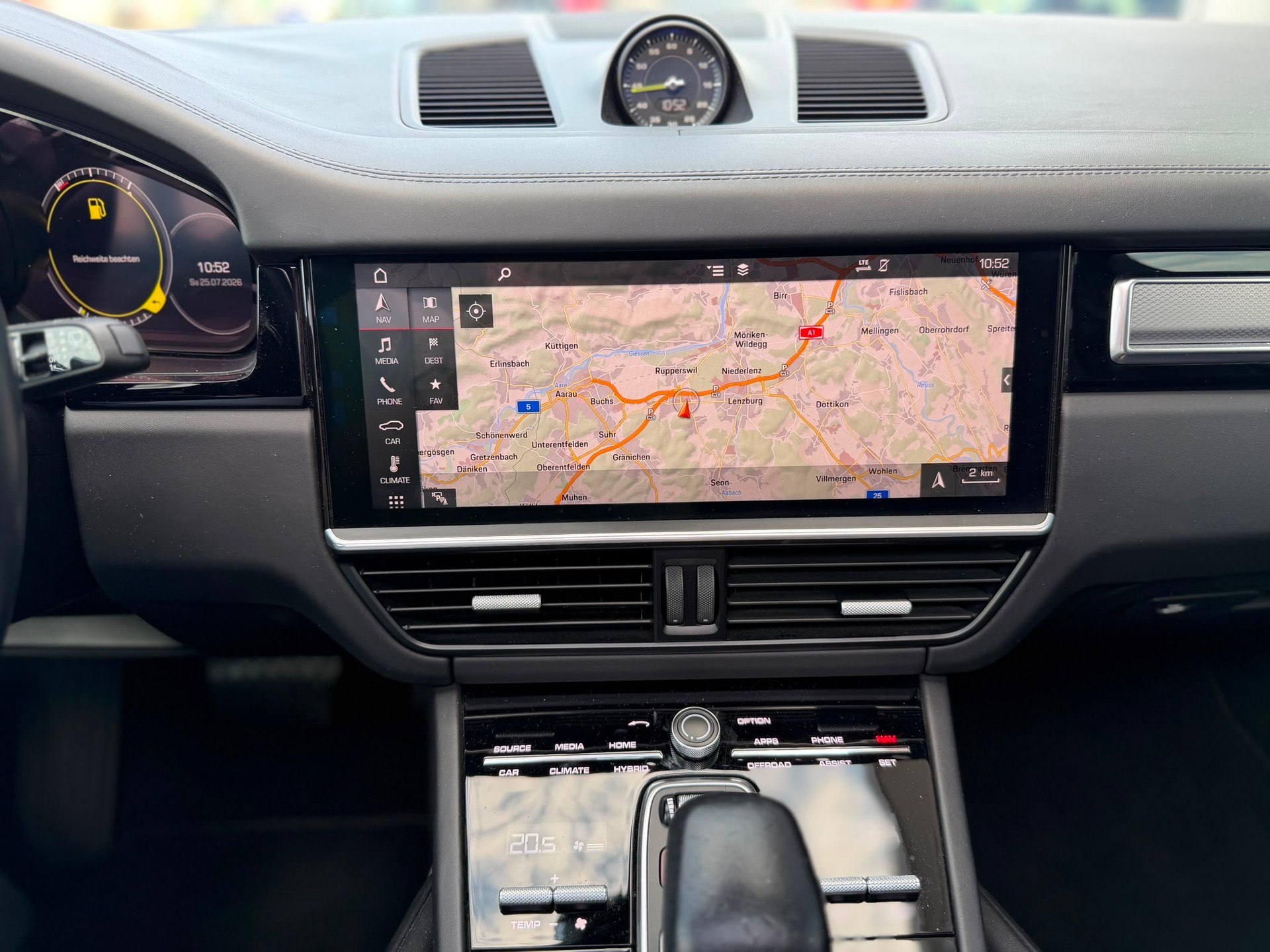 PORSCHE Cayenne E-Hybrid-image-29