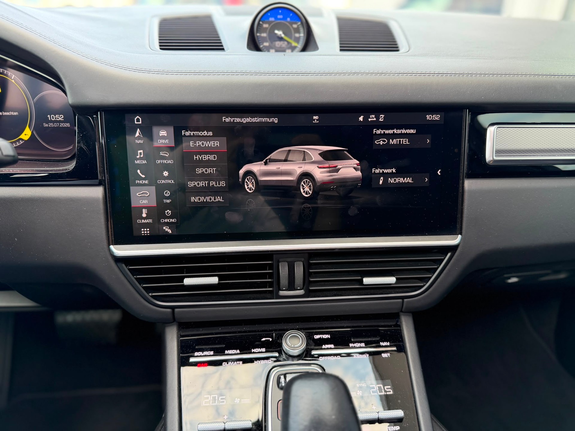 PORSCHE Cayenne E-Hybrid-image-28