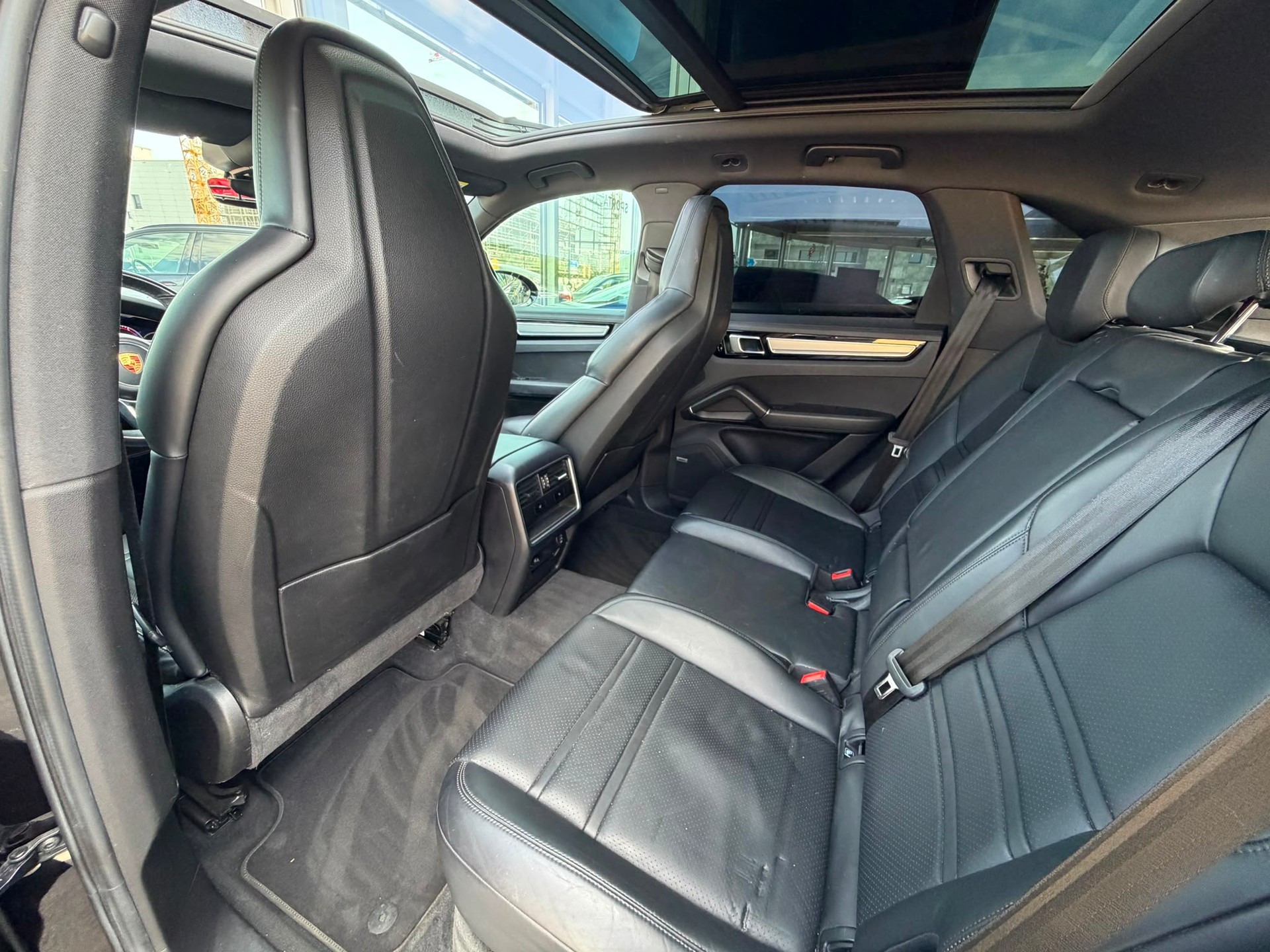 PORSCHE Cayenne E-Hybrid-image-14