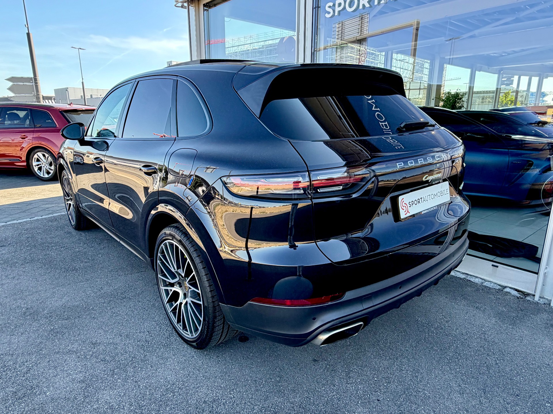 PORSCHE Cayenne E-Hybrid-image-8