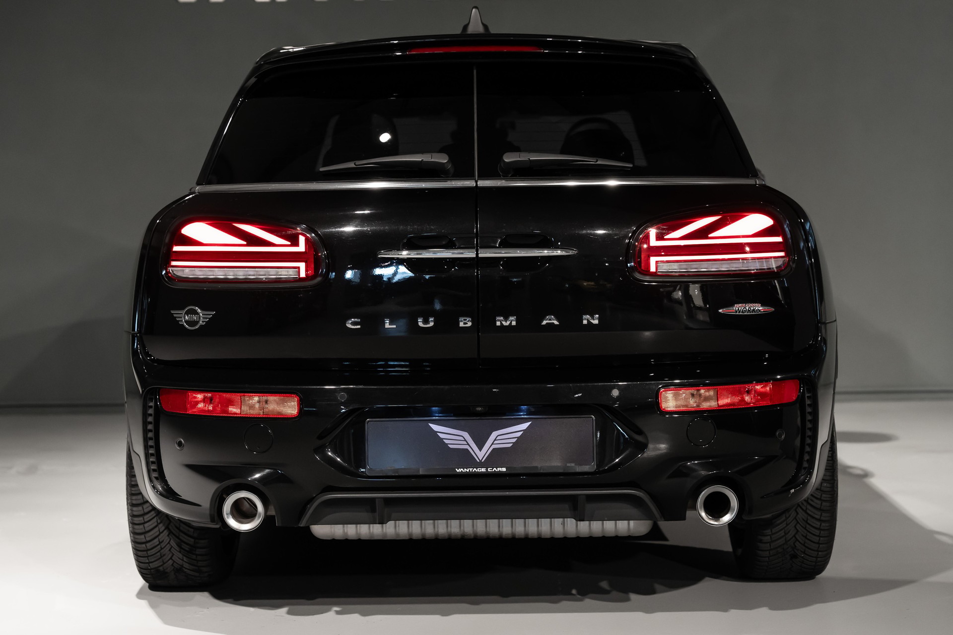 MINI Clubman F54 2.0i John Cooper Works ALL4-image-11