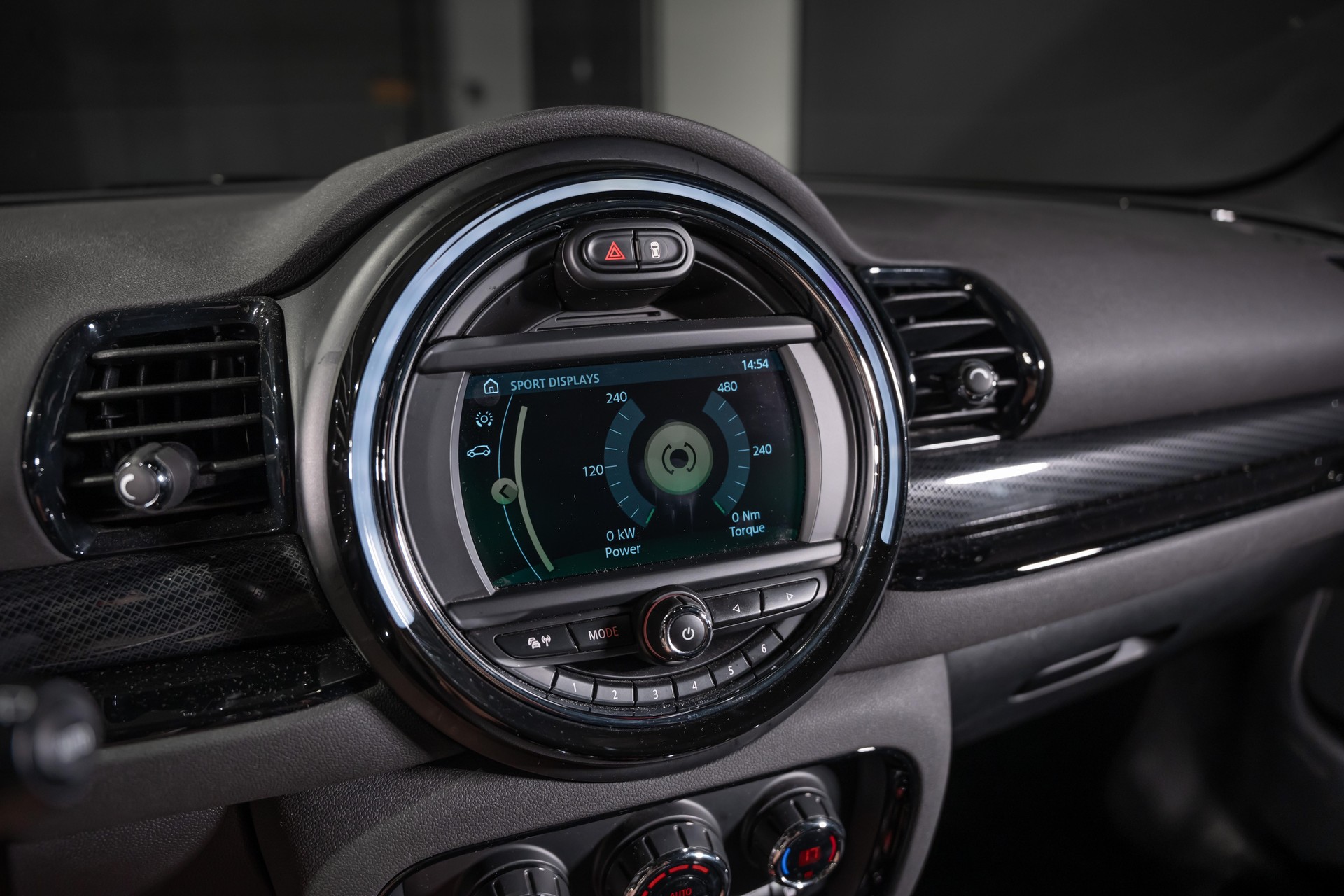 MINI Clubman F54 2.0i John Cooper Works ALL4-image-31