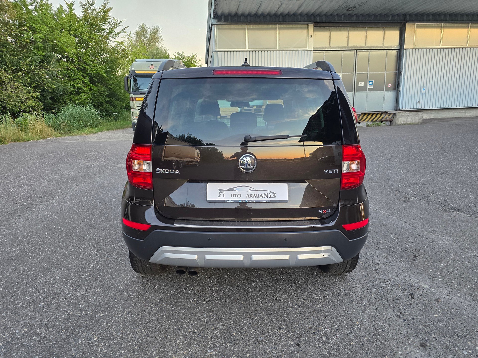 SKODA Yeti 2.0 TDI L&K 4x4 DSG-showroom-element-3
