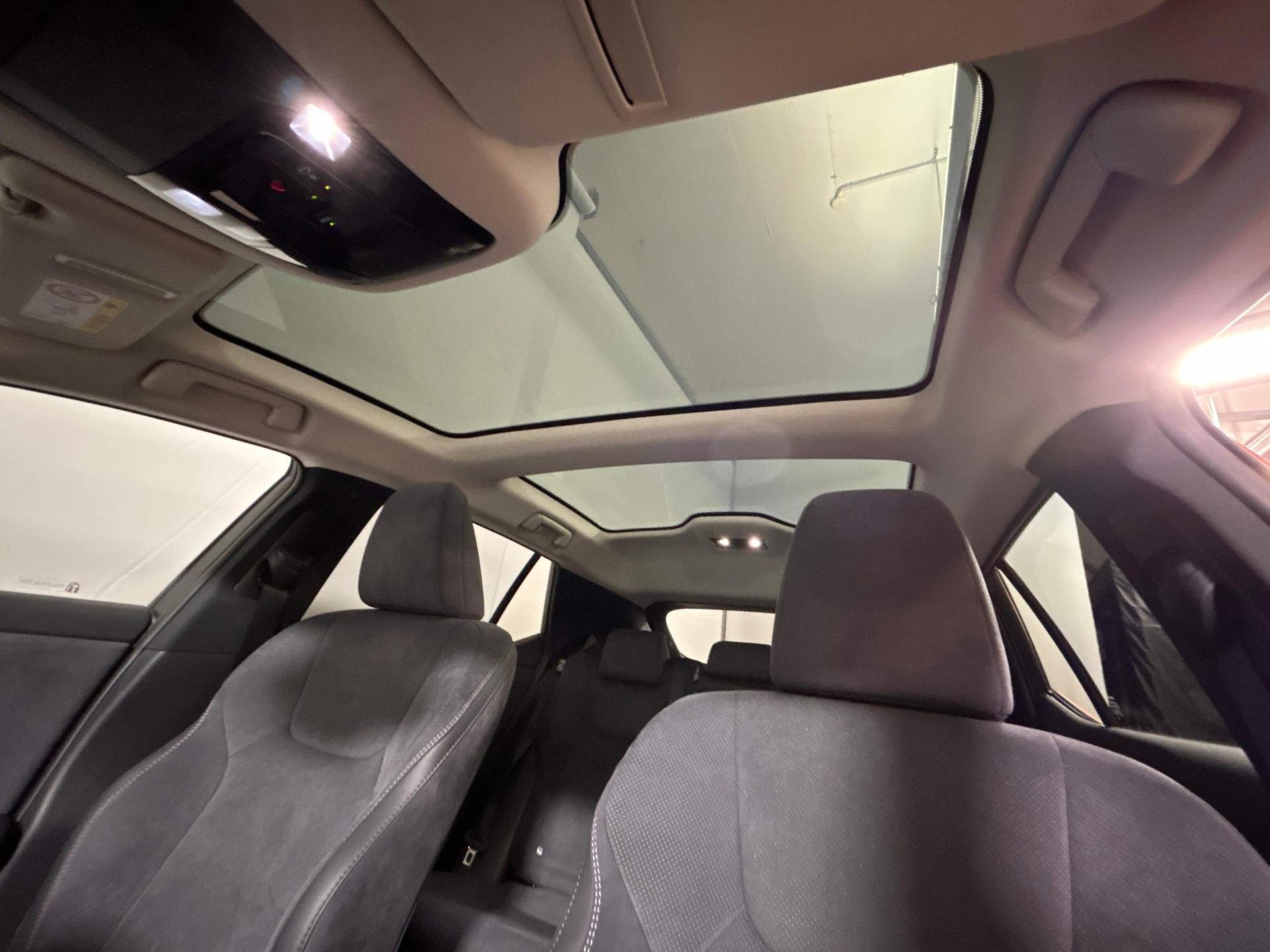 LEXUS RZ 450e Excellence-image-10