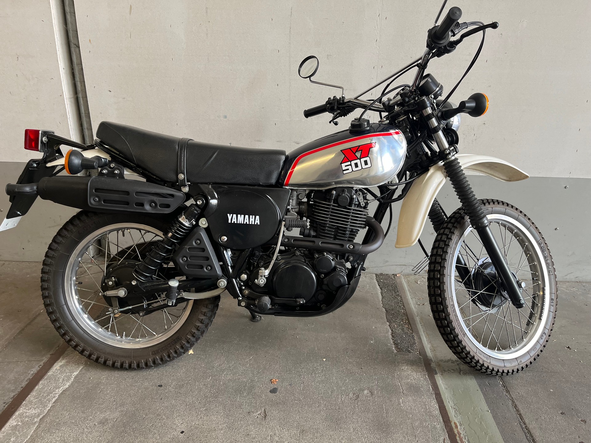 YAMAHA XT 500-image-0