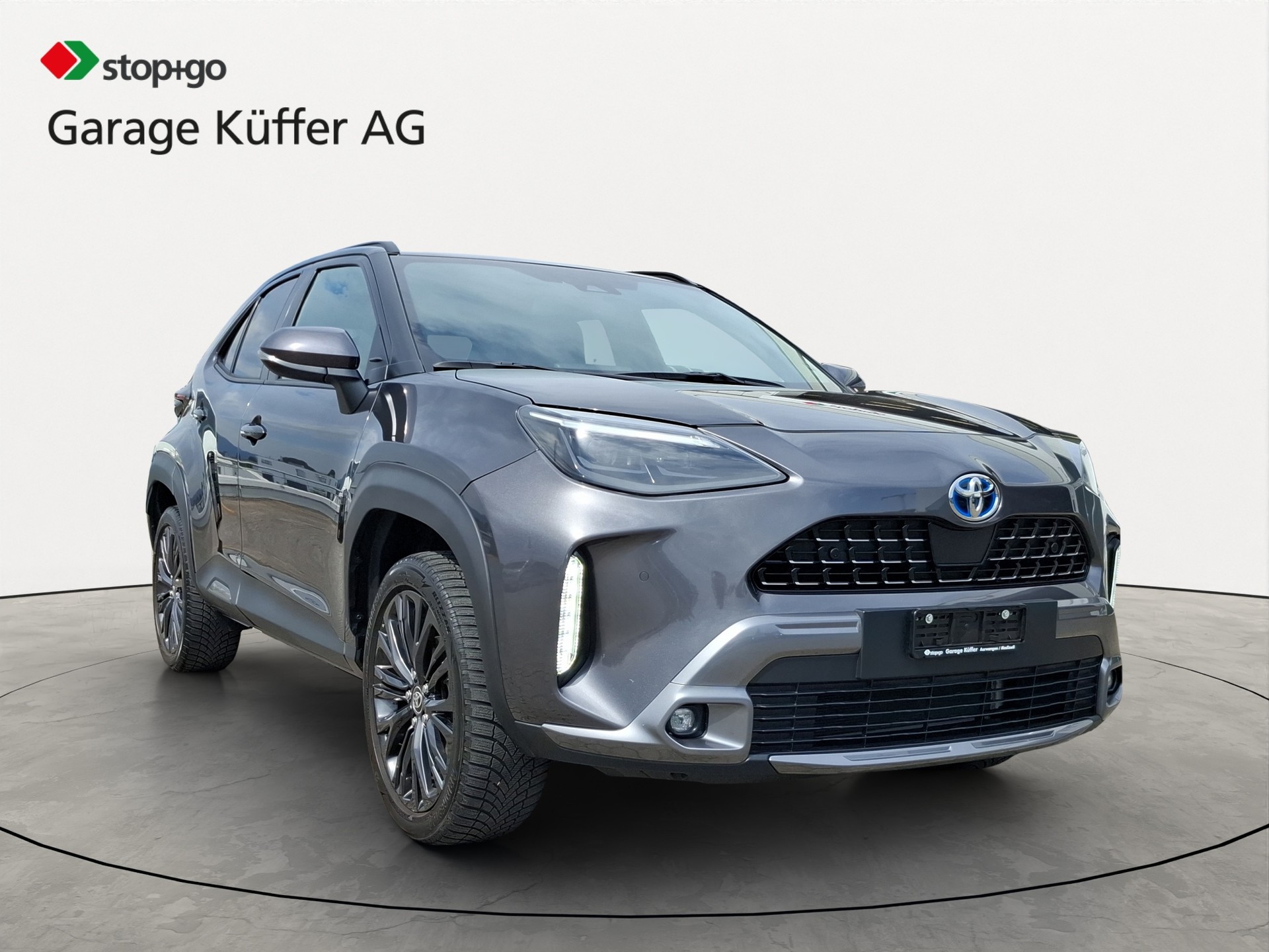 TOYOTA Yaris Cross 1.5 Adventure e-CVT AWDi-showroom-element-2