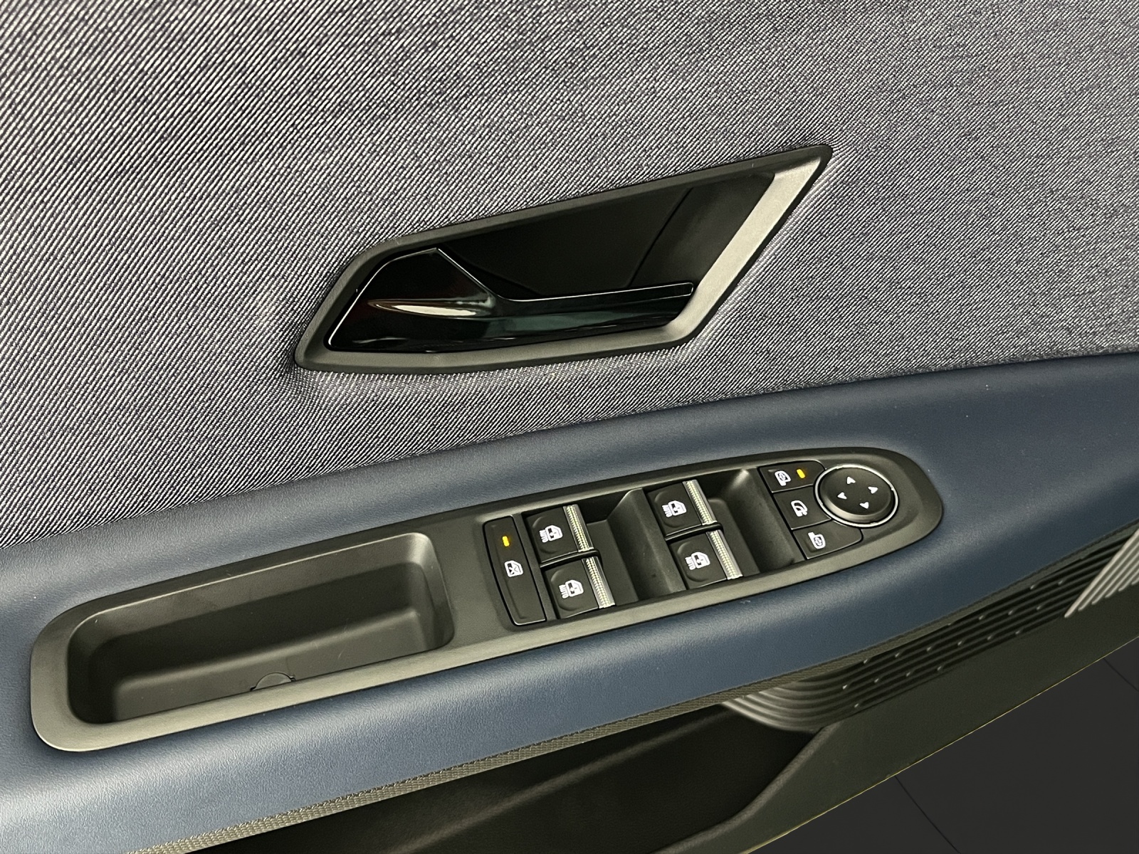RENAULT R4 E-Tech Comfort Range plein sud techno-image-12