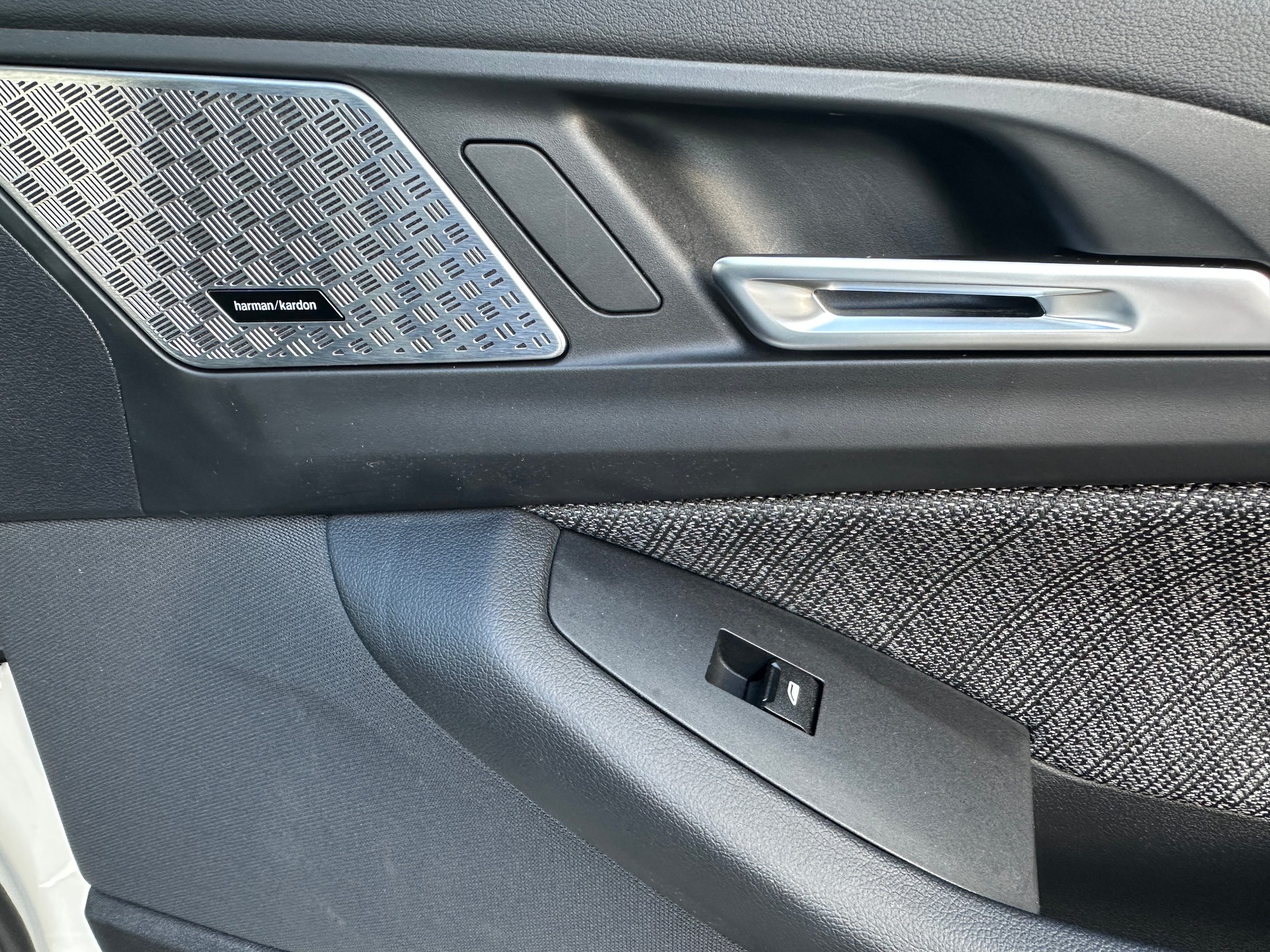 BMW 218d Active Tourer DKG-image-15