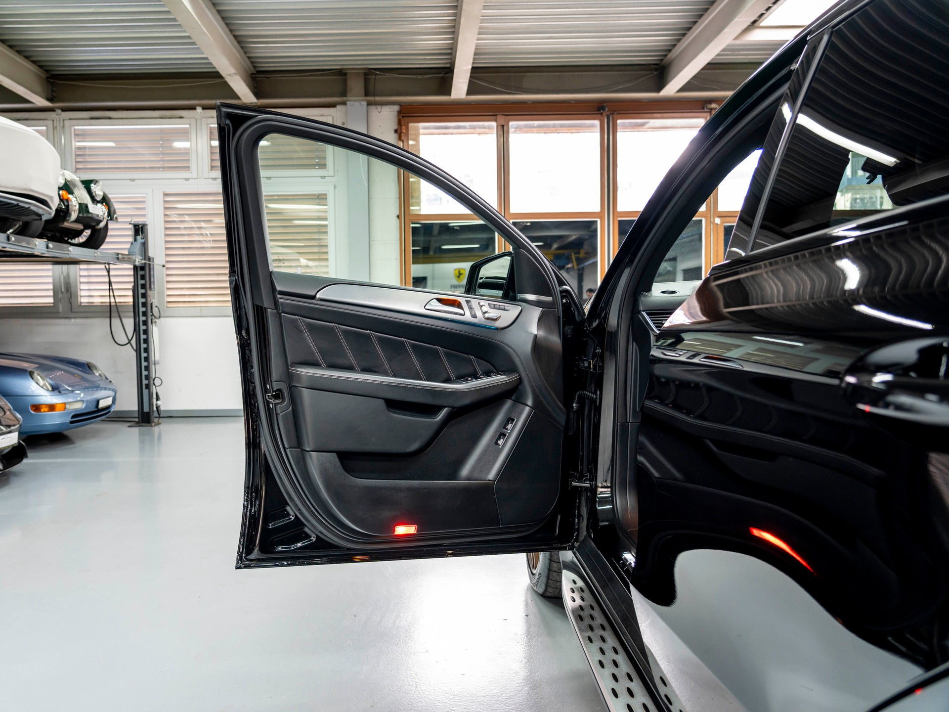 MERCEDES-BENZ GLE Coupé 63 S AMG 4Matic Speedshift-image-22