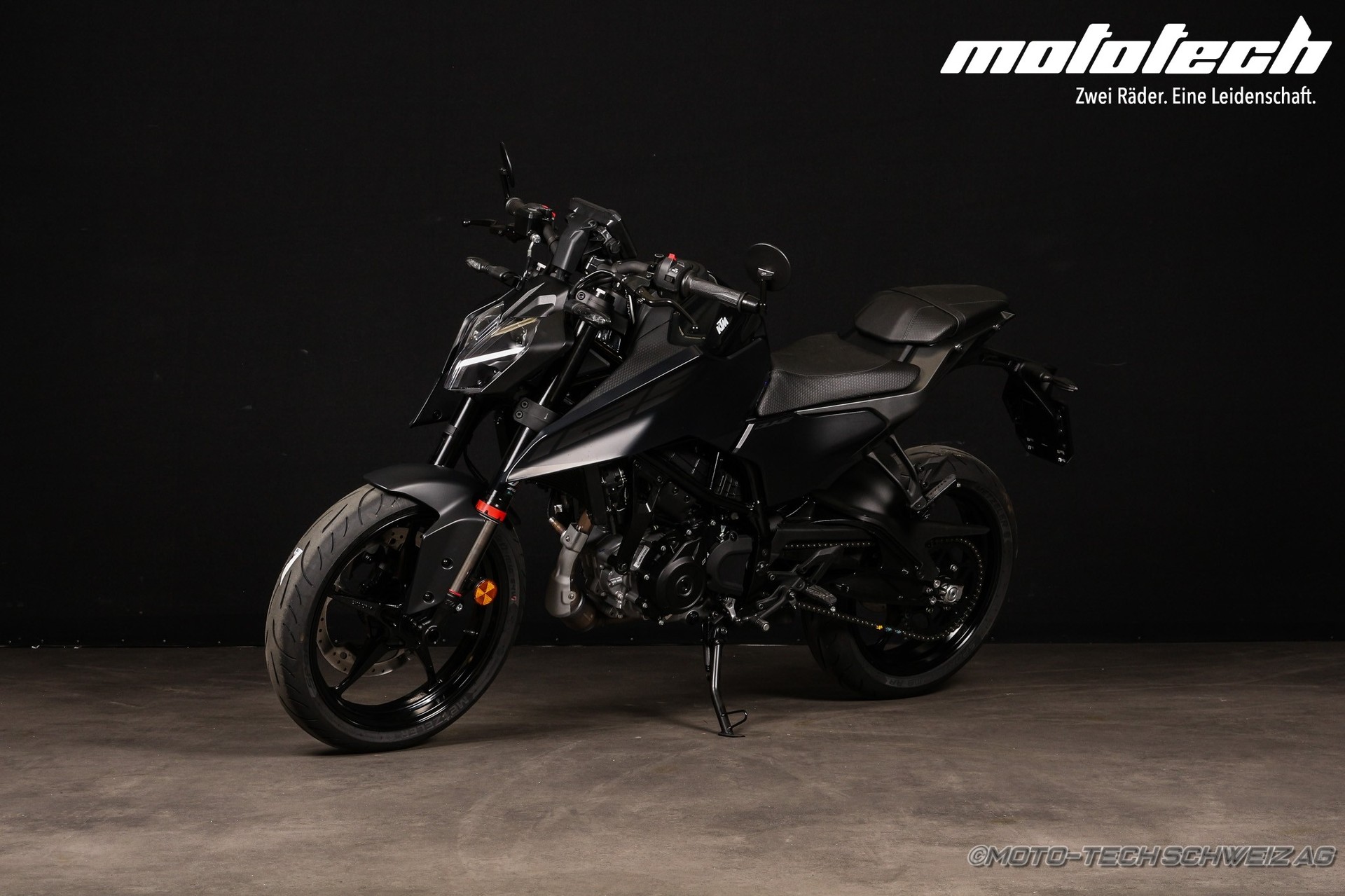 KTM 125 Duke-image-4