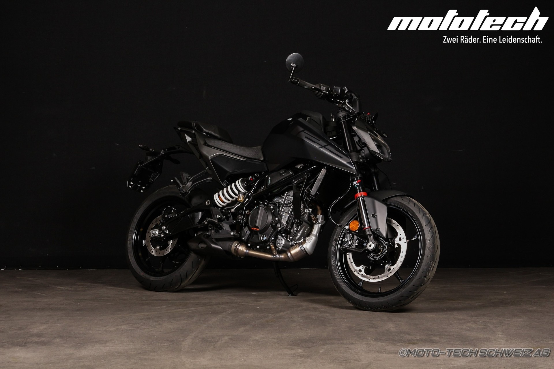 KTM 125 Duke-image-5