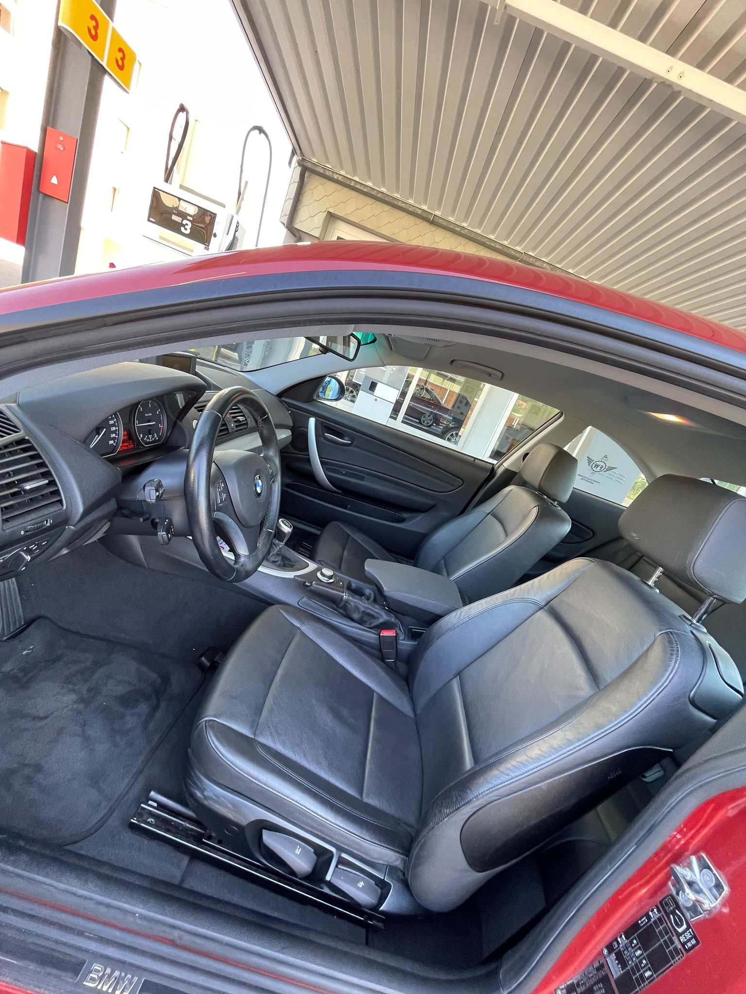BMW 120d Coupé-image-10