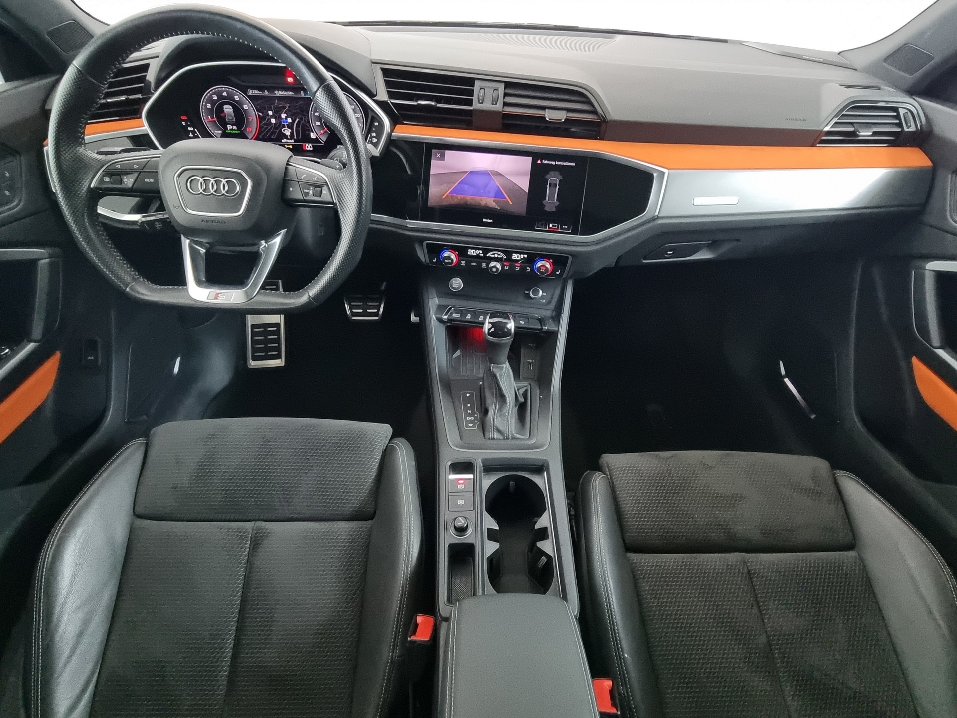 AUDI Q3 2.0 45 TFSI quattro S tronic-image-7
