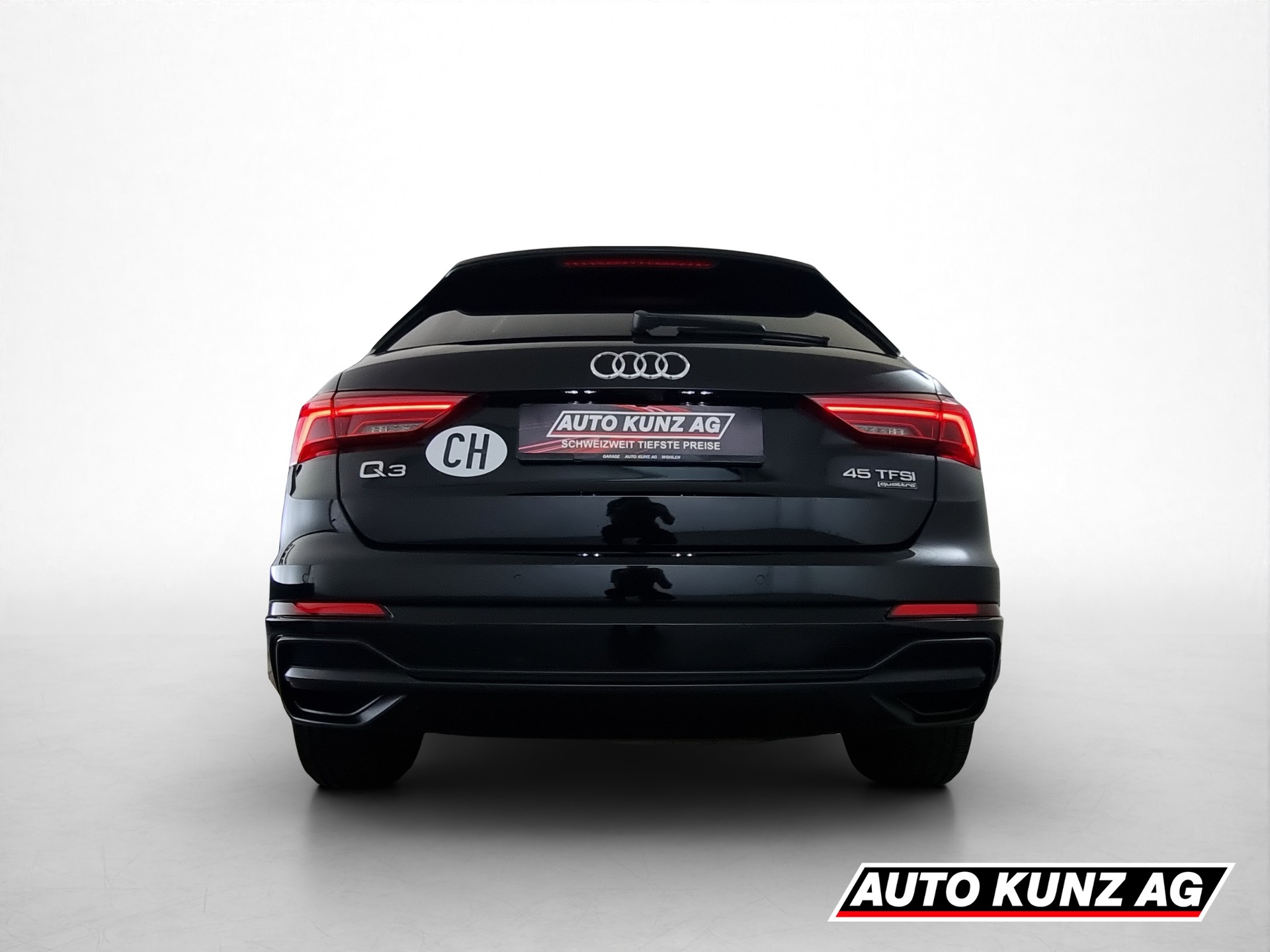 AUDI Q3 2.0 45 TFSI quattro S tronic-image-4