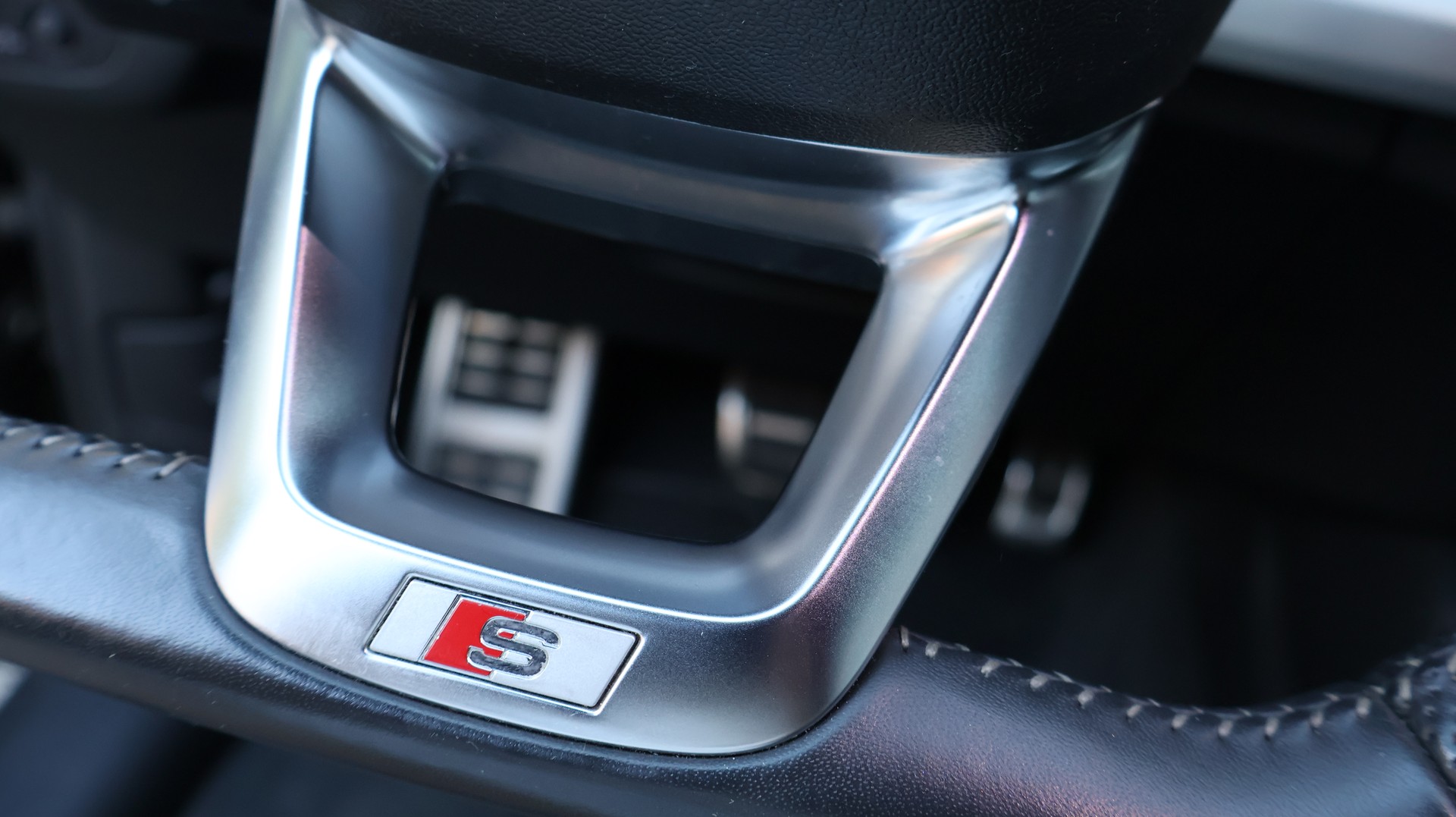 AUDI Q5 40 TDI sport quattro S-tronic-image-15