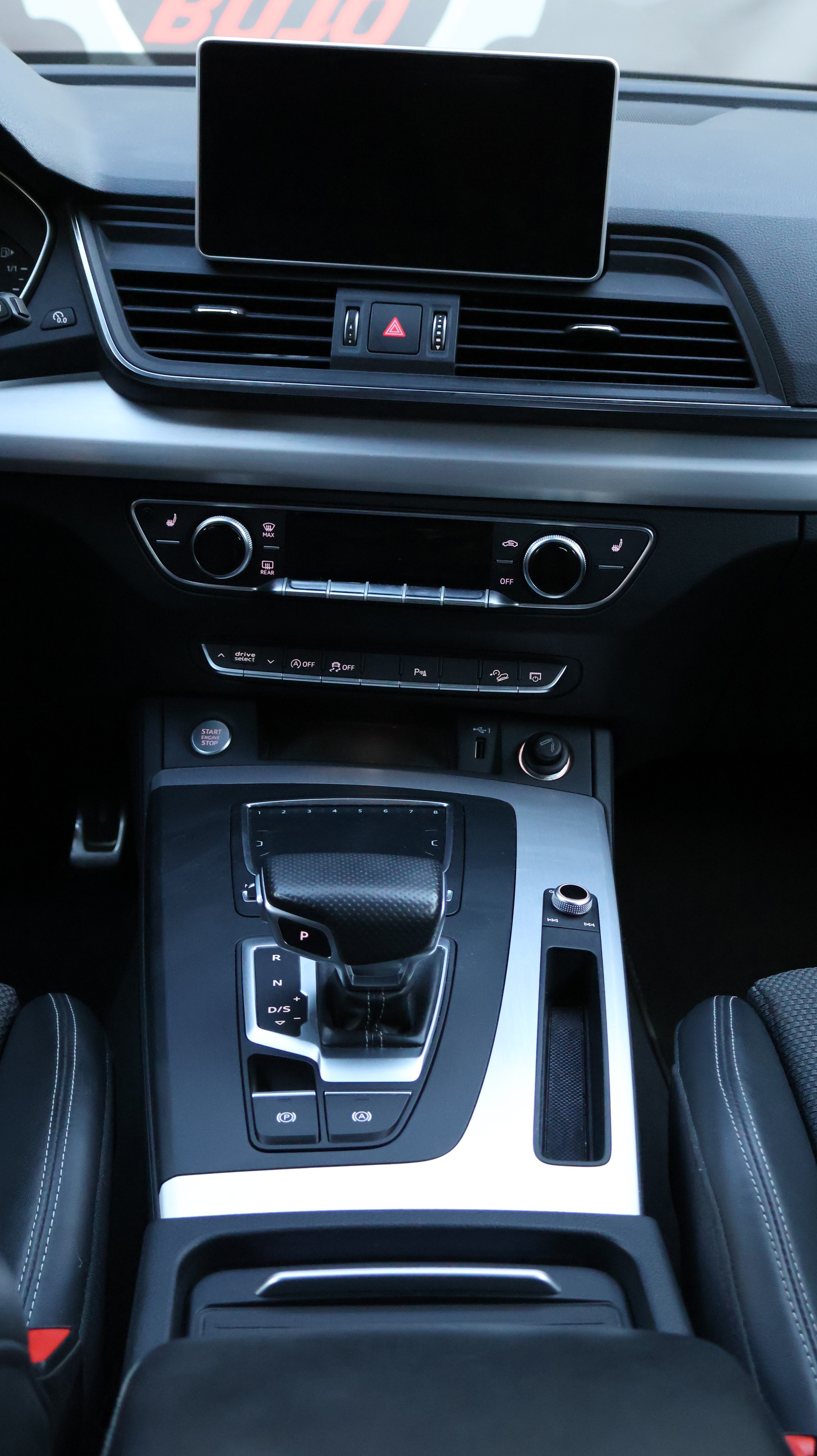 AUDI Q5 40 TDI sport quattro S-tronic-image-16