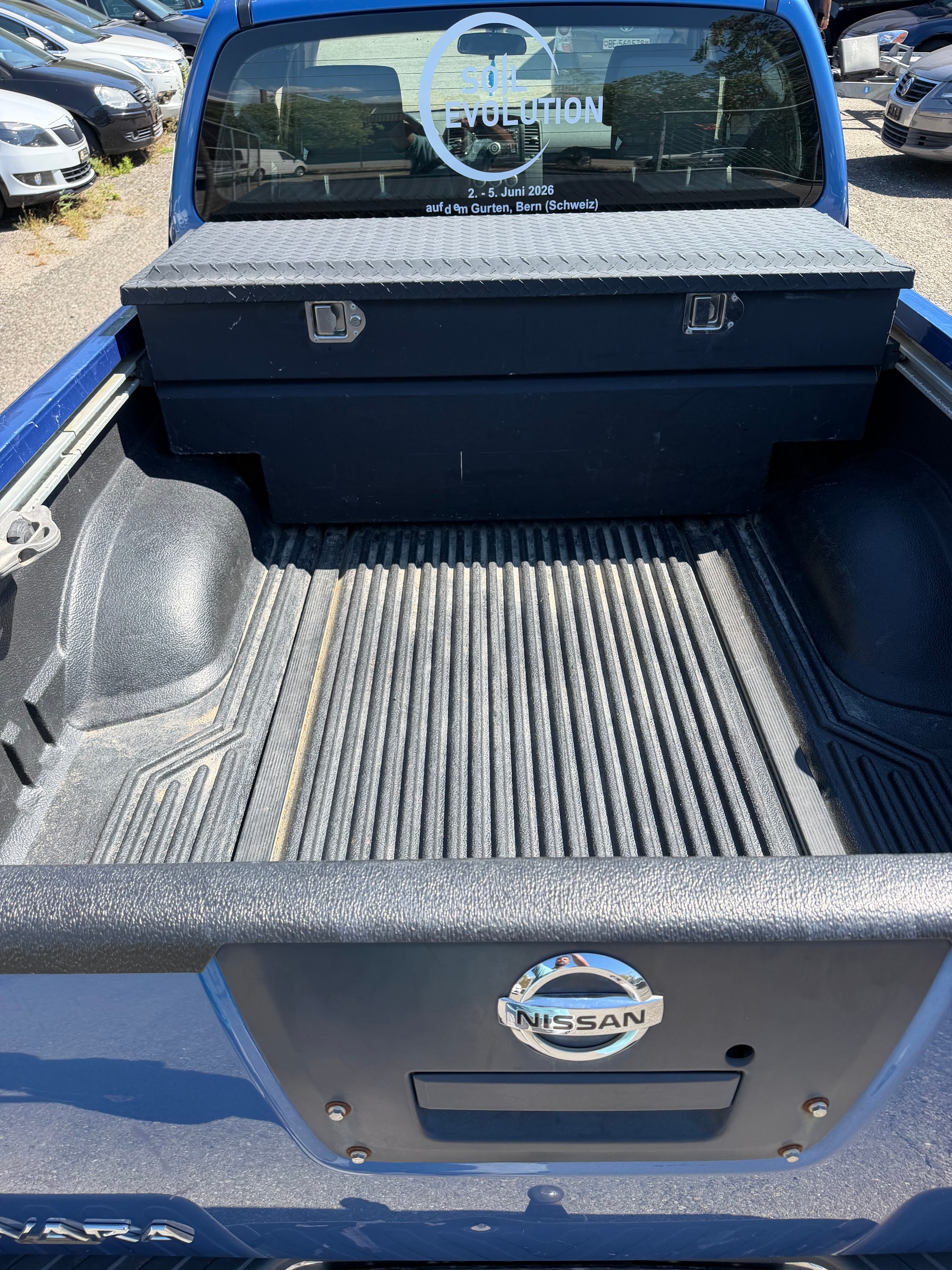 NISSAN Navara King Cab SE 2.5 dCi 4WD-image-3