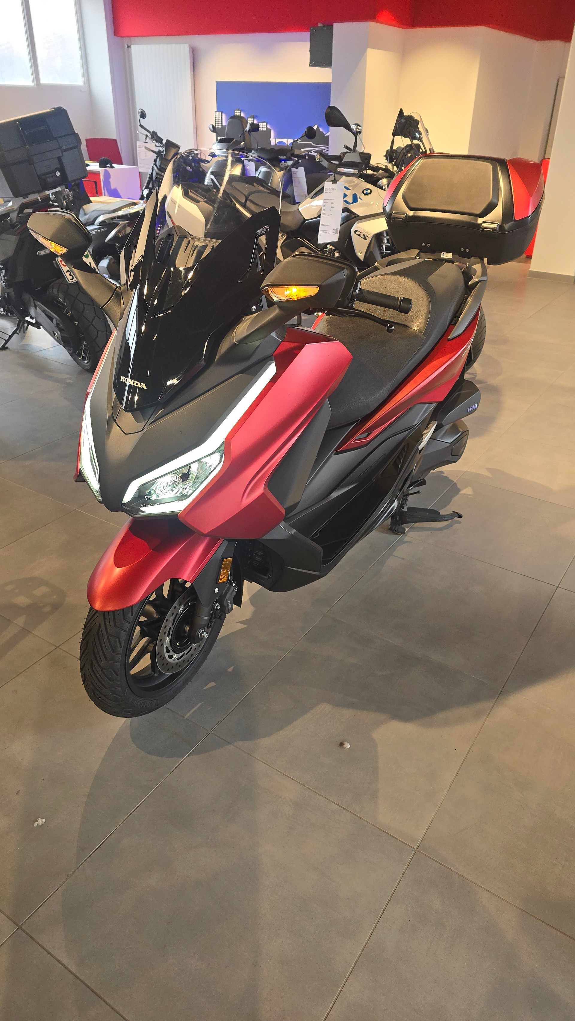 HONDA NSS 350 Smart Top Box