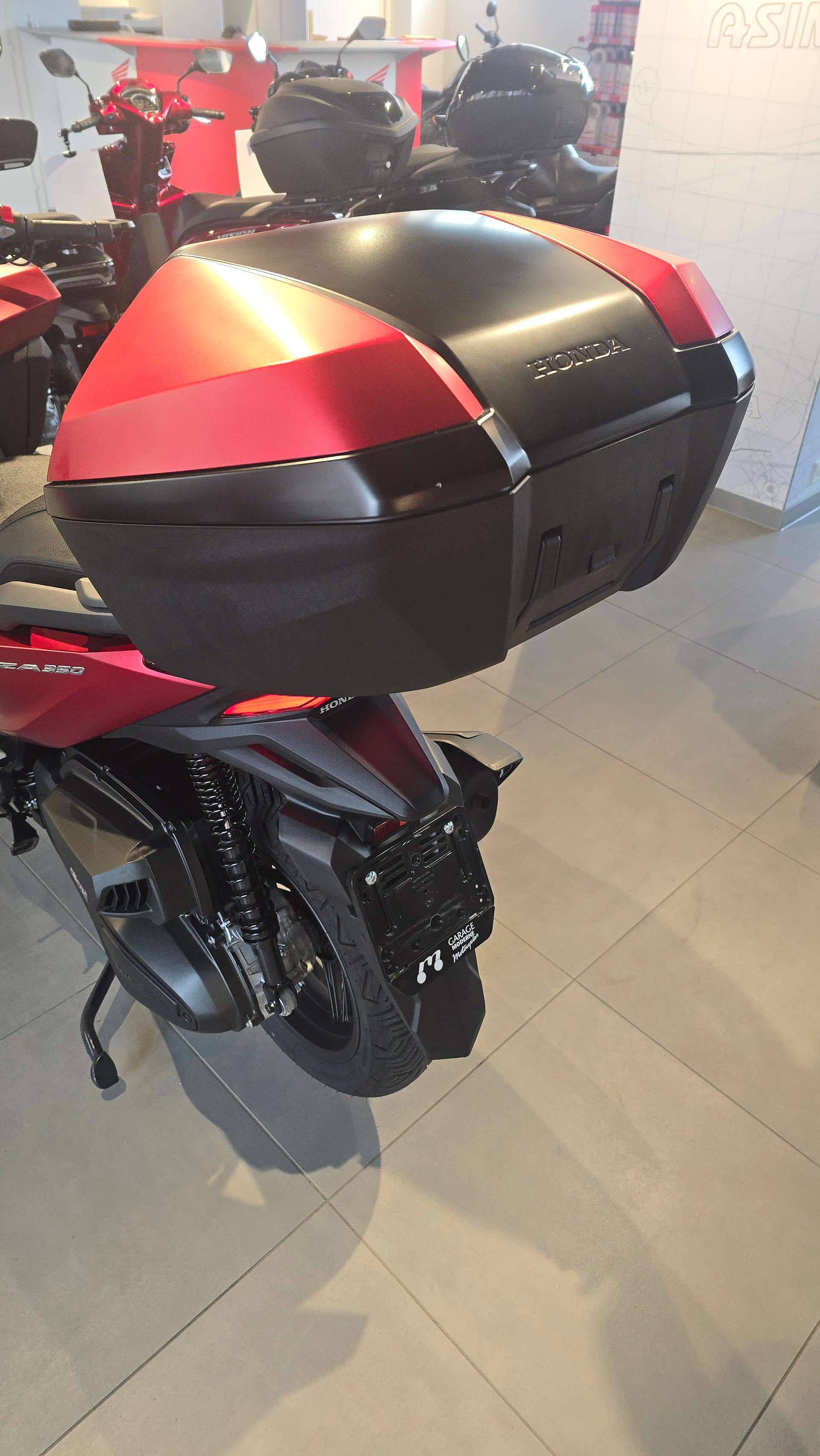 HONDA NSS 350 Smart Top Box-image-4