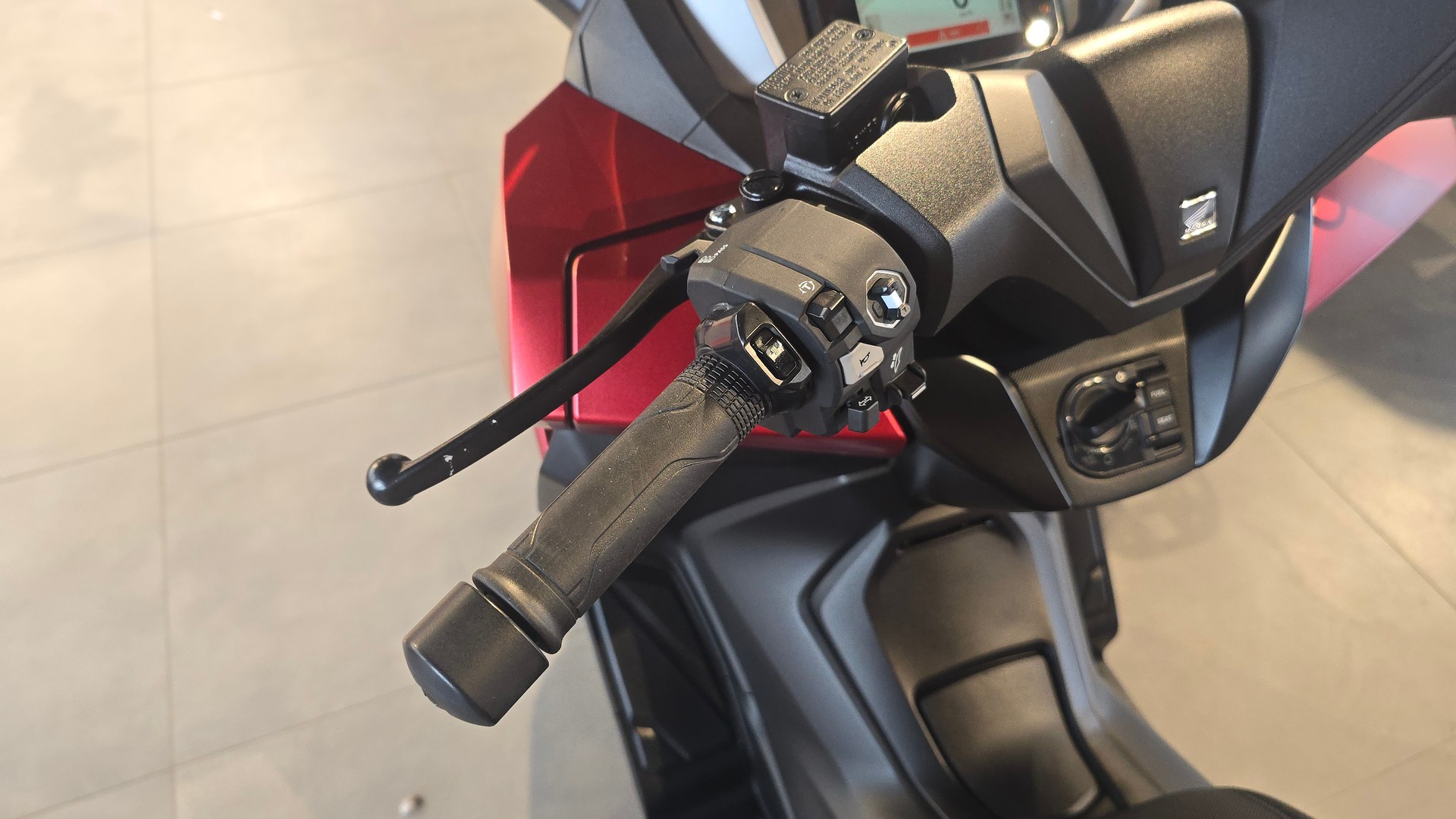 HONDA NSS 350 Smart Top Box-image-6