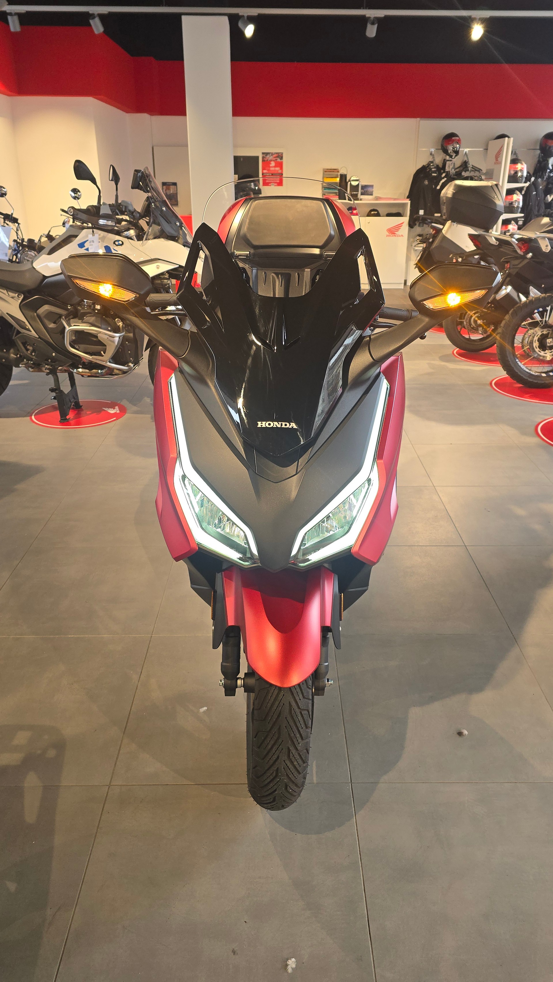 HONDA NSS 350 Smart Top Box-image-1