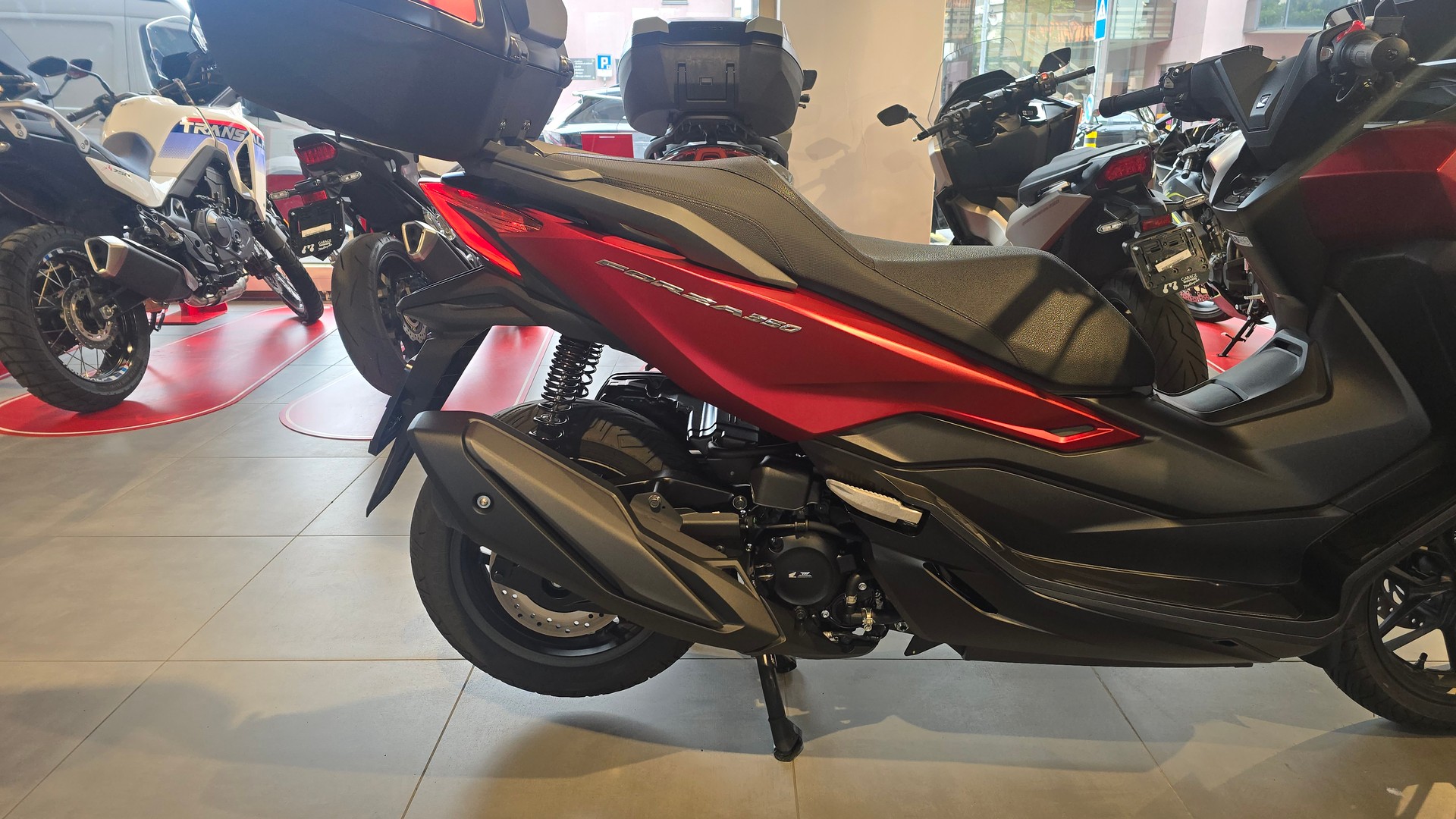 HONDA NSS 350 Smart Top Box-image-14