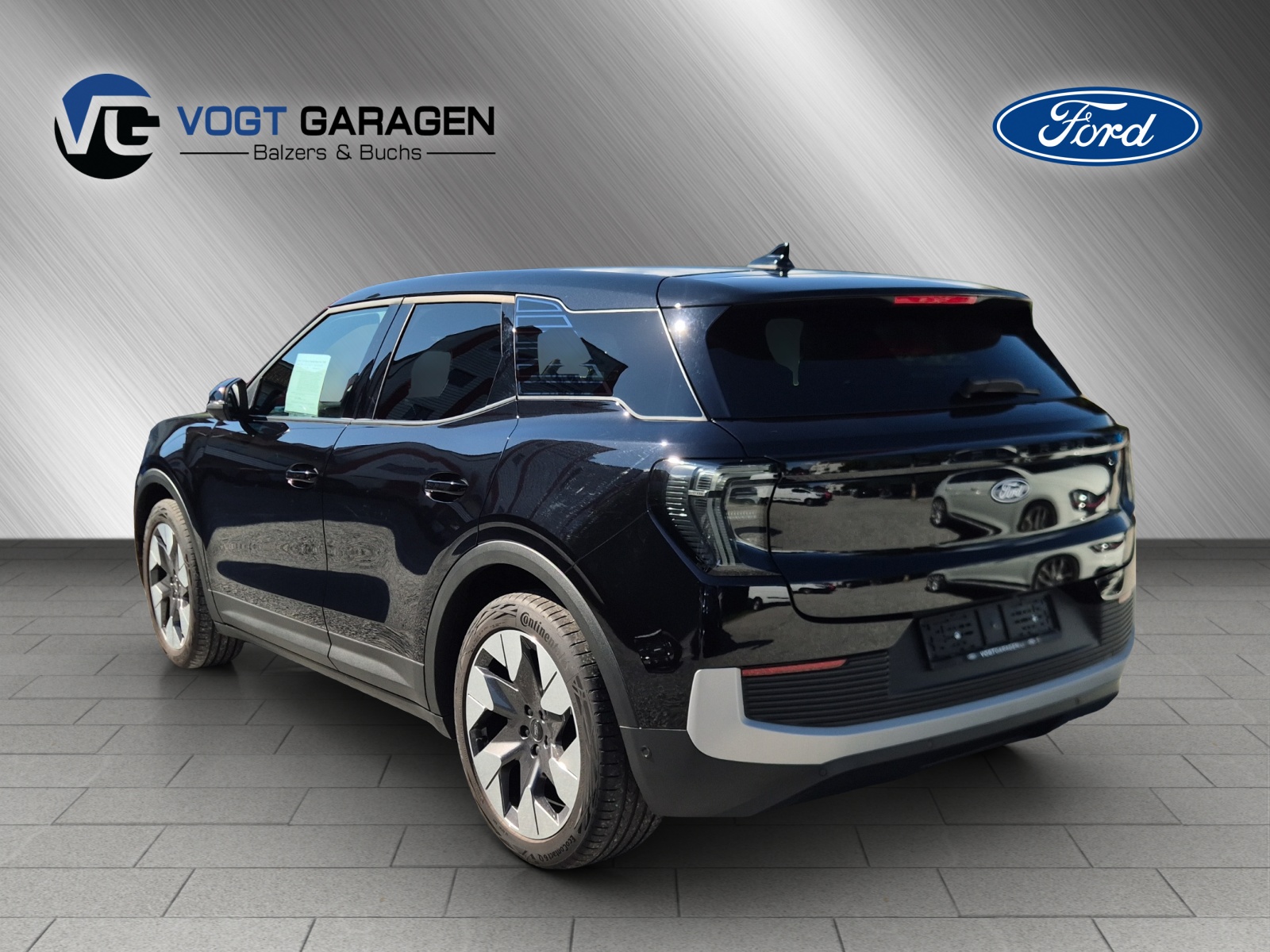 FORD Explorer Extended Range Premium 77kWh-showroom-element-3