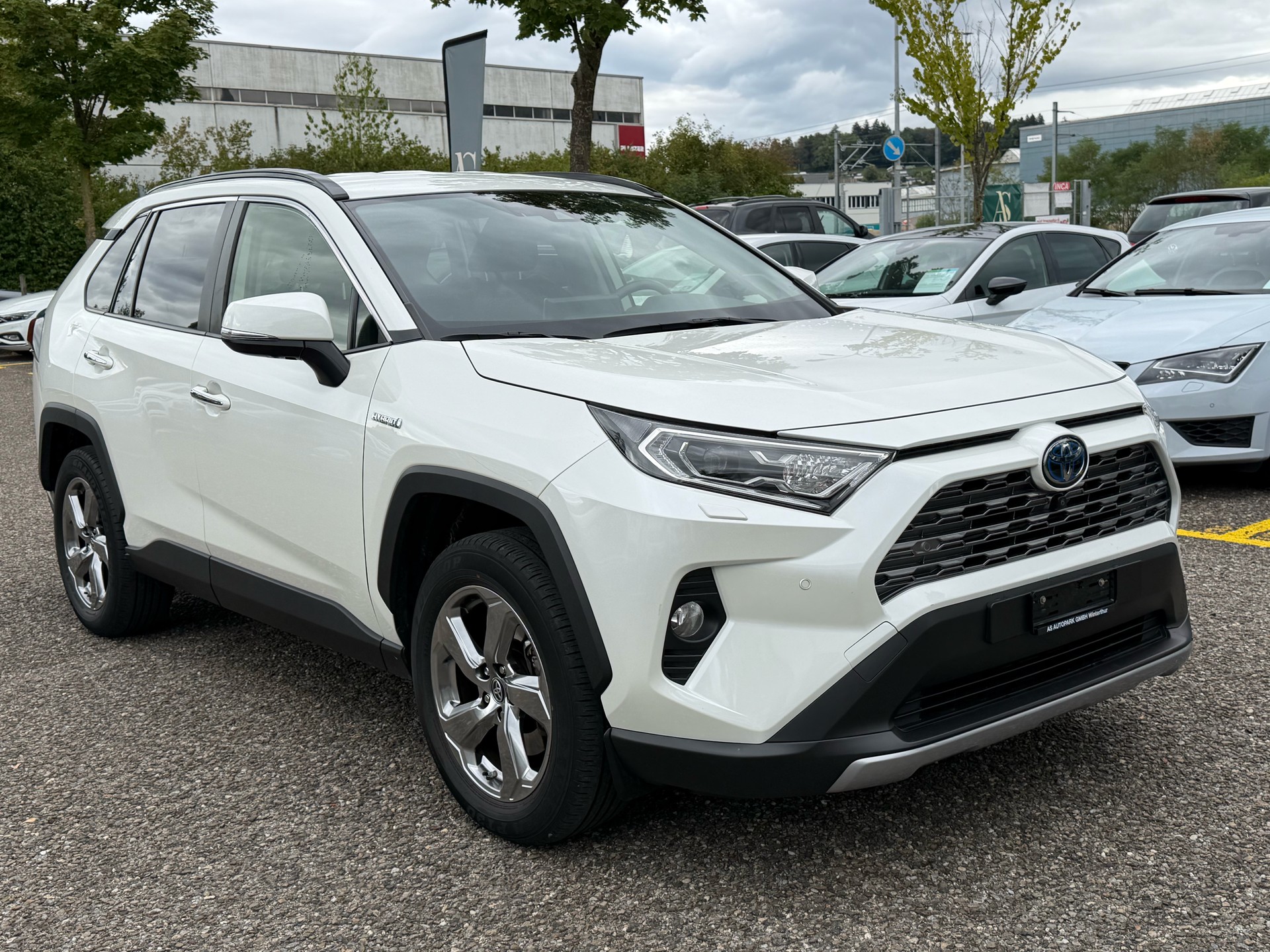 TOYOTA RAV-4 2.5 HSD Premium e-CVT 4WD-showroom-element-2