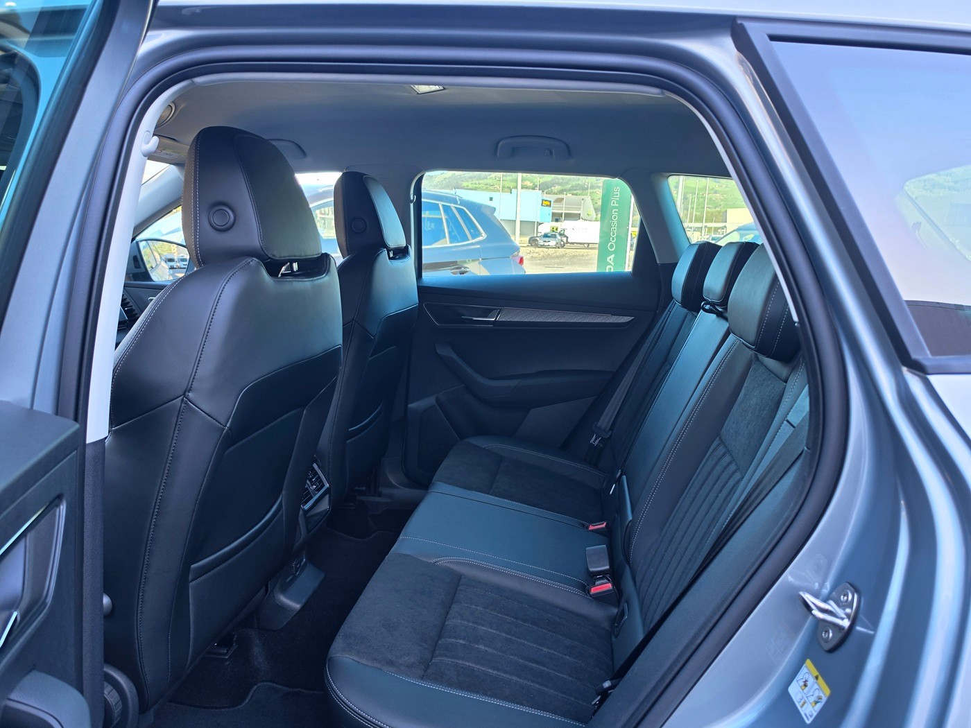 SKODA Karoq 2.0 TDI CR Dynamic 4x4 DSG-image-8
