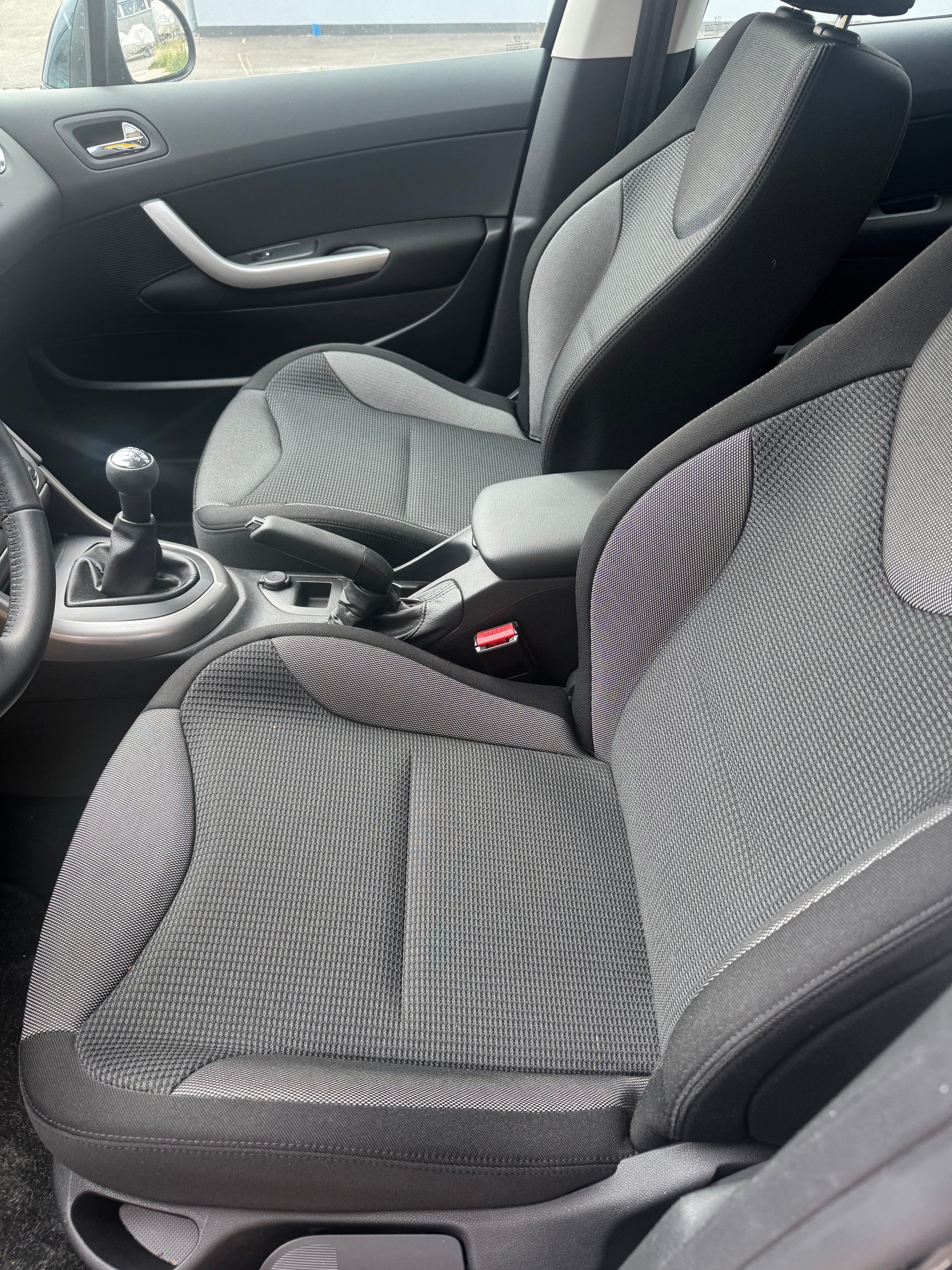 PEUGEOT 308 1.6 16V VTI Active-image-4