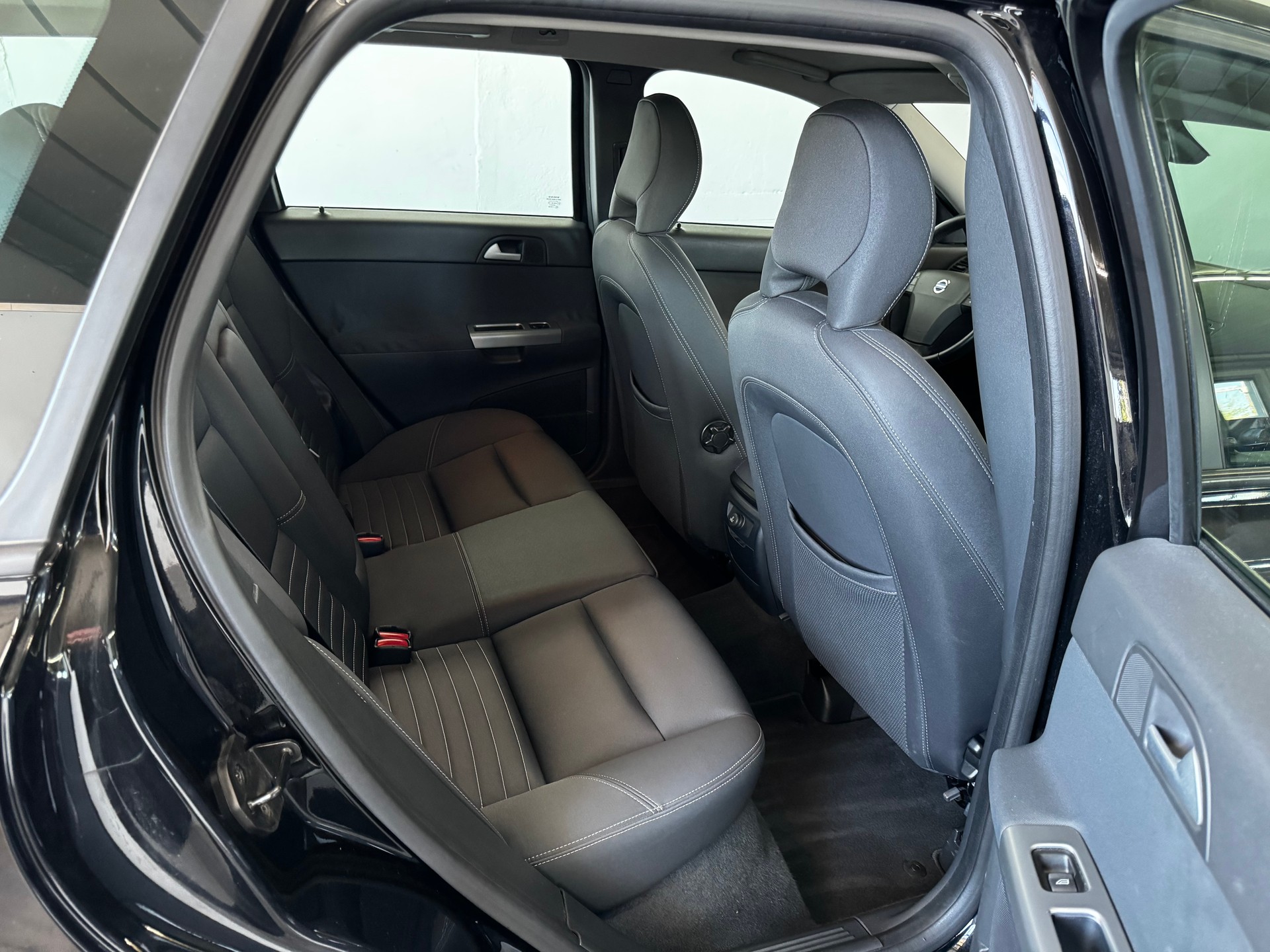 VOLVO V50 2.0D Momentum-image-20