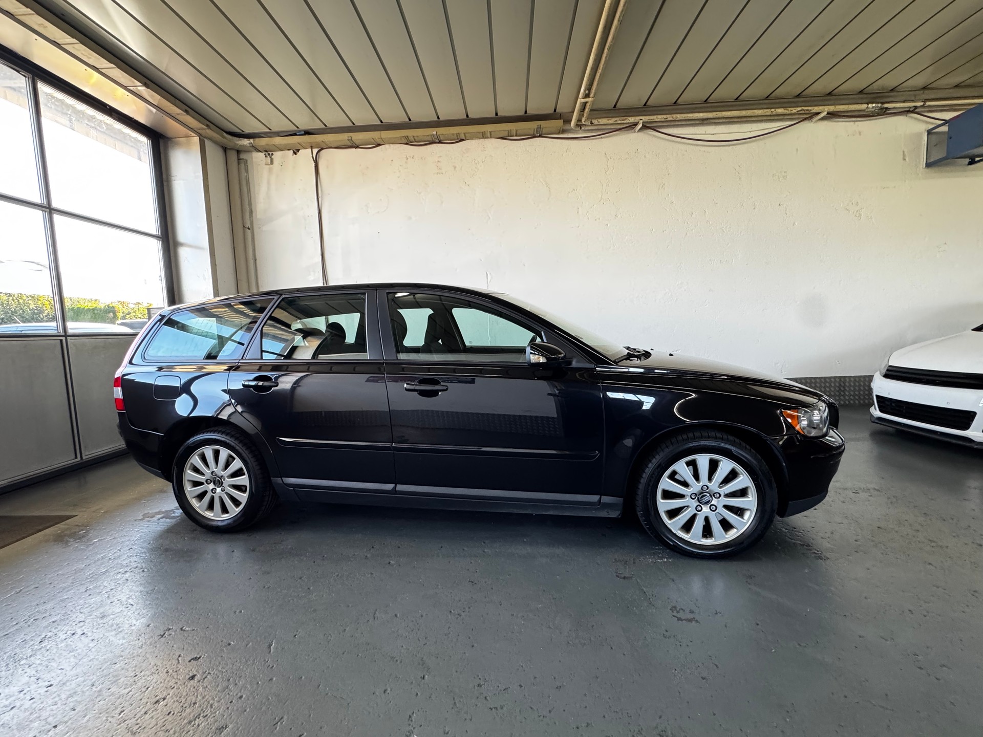 VOLVO V50 2.0D Momentum-image-7