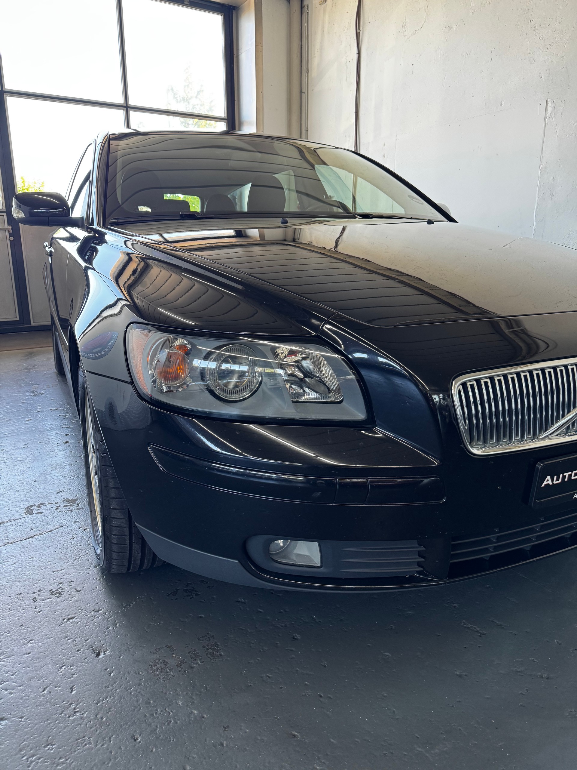 VOLVO V50 2.0D Momentum-showroom-element-2