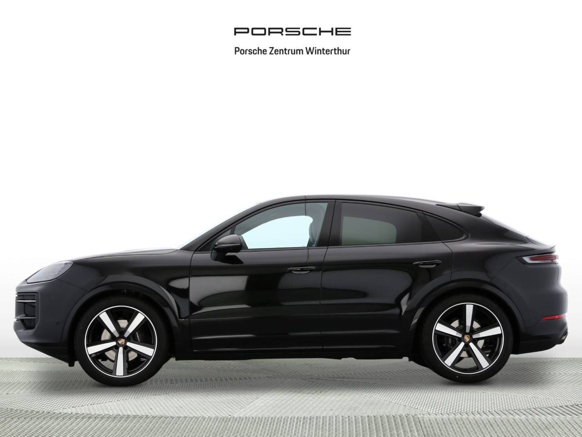 PORSCHE Cayenne Coupé Black Edition-showroom-element-1
