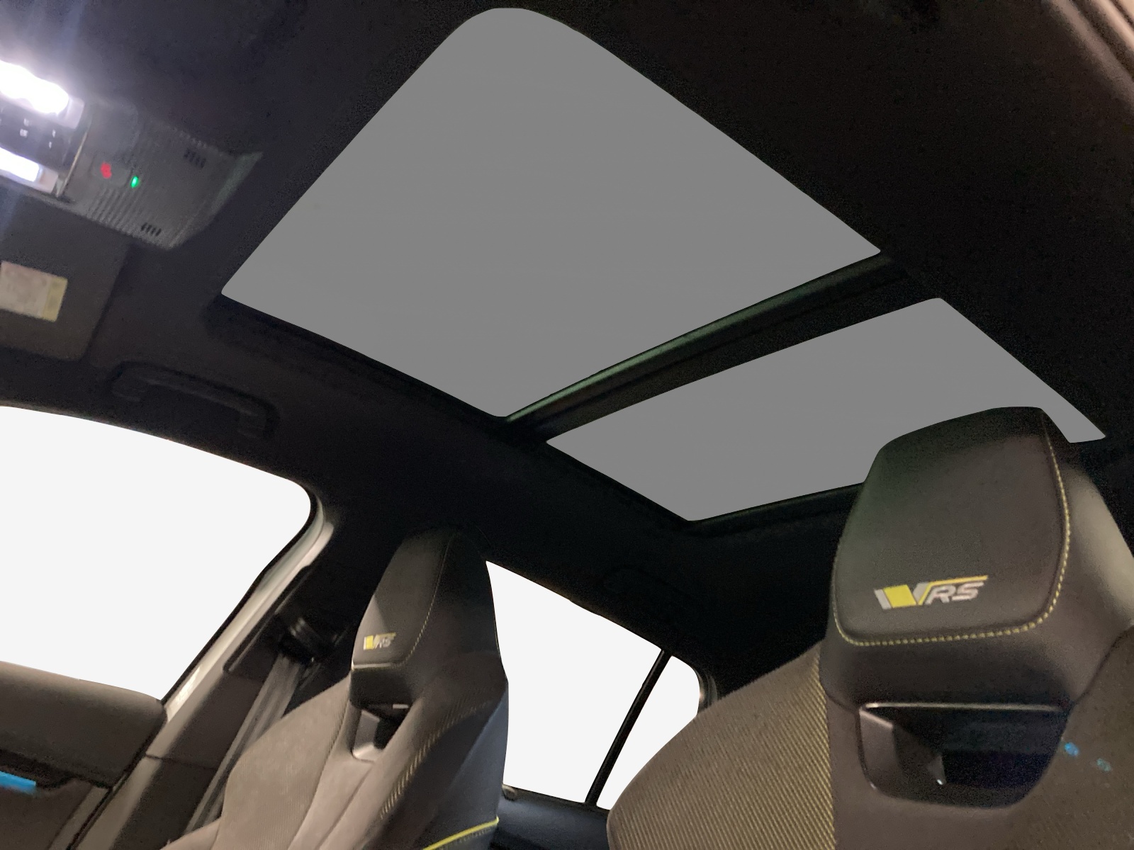 SKODA Enyaq iV 80x RS-image-14