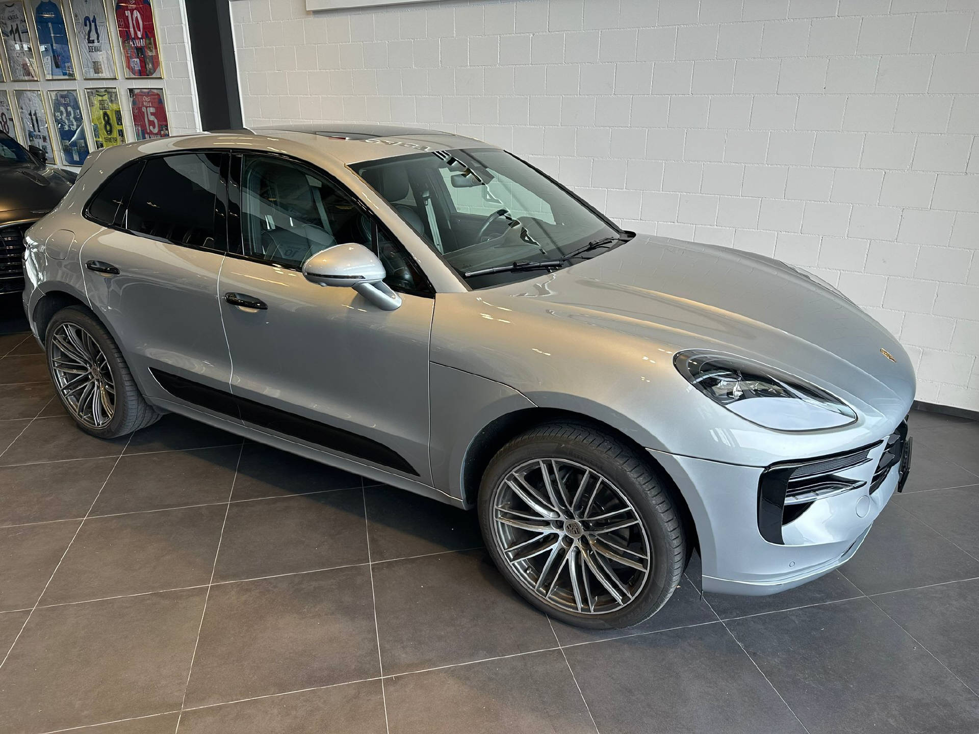 PORSCHE Macan 3.0 V6 S-showroom-element-1