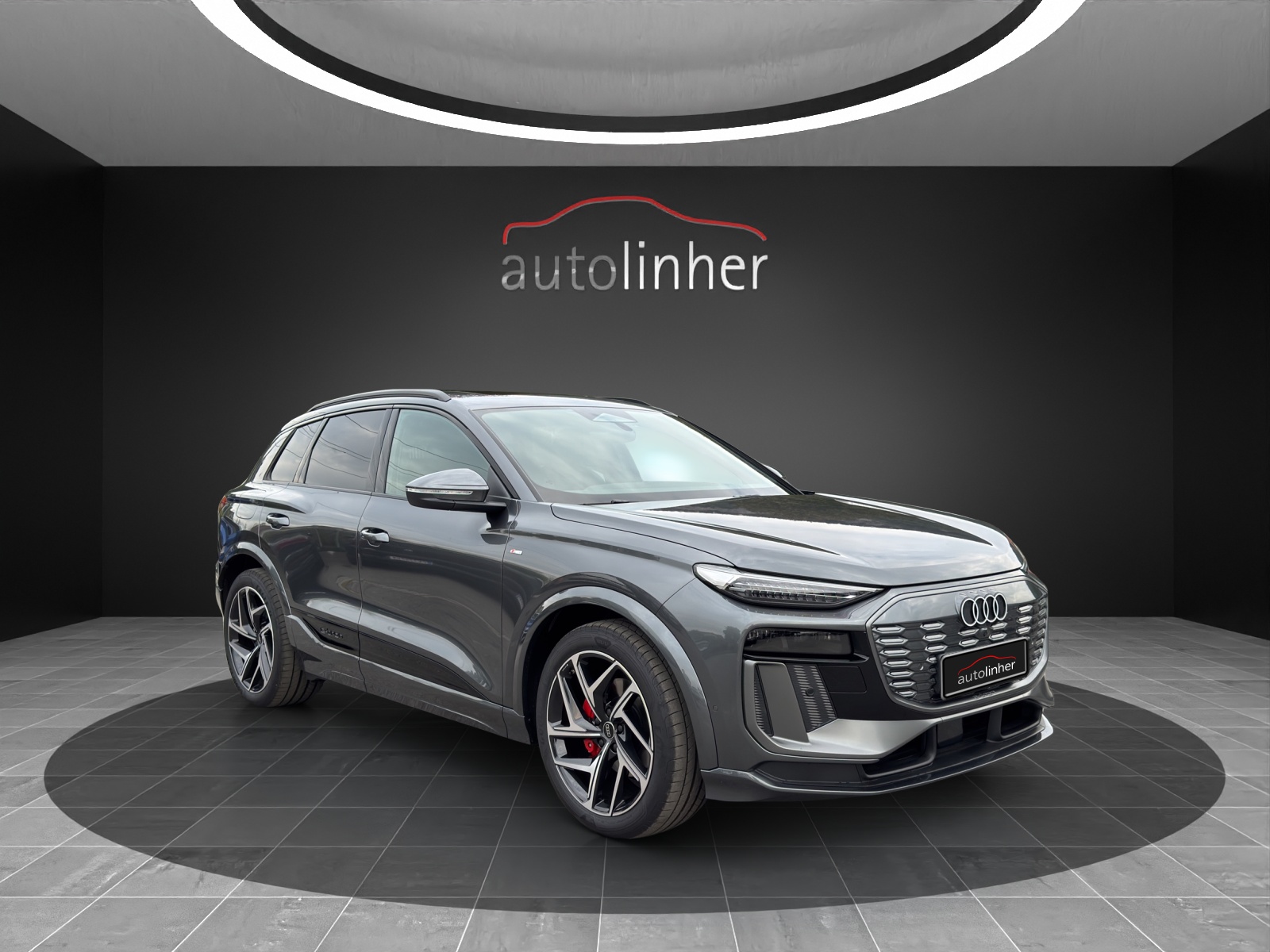 AUDI Q6 e-tron quattro-image-5