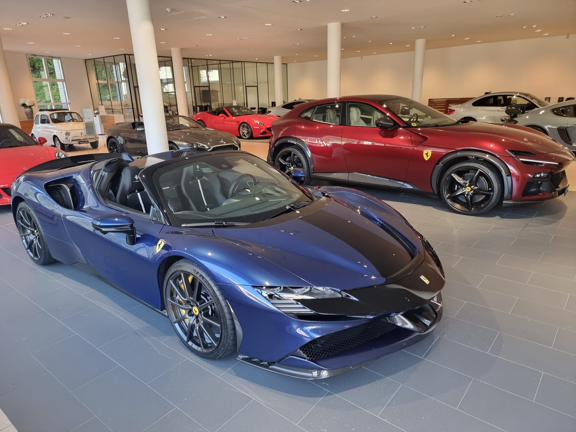 FERRARI Purosangue 6.5 V12-image-9