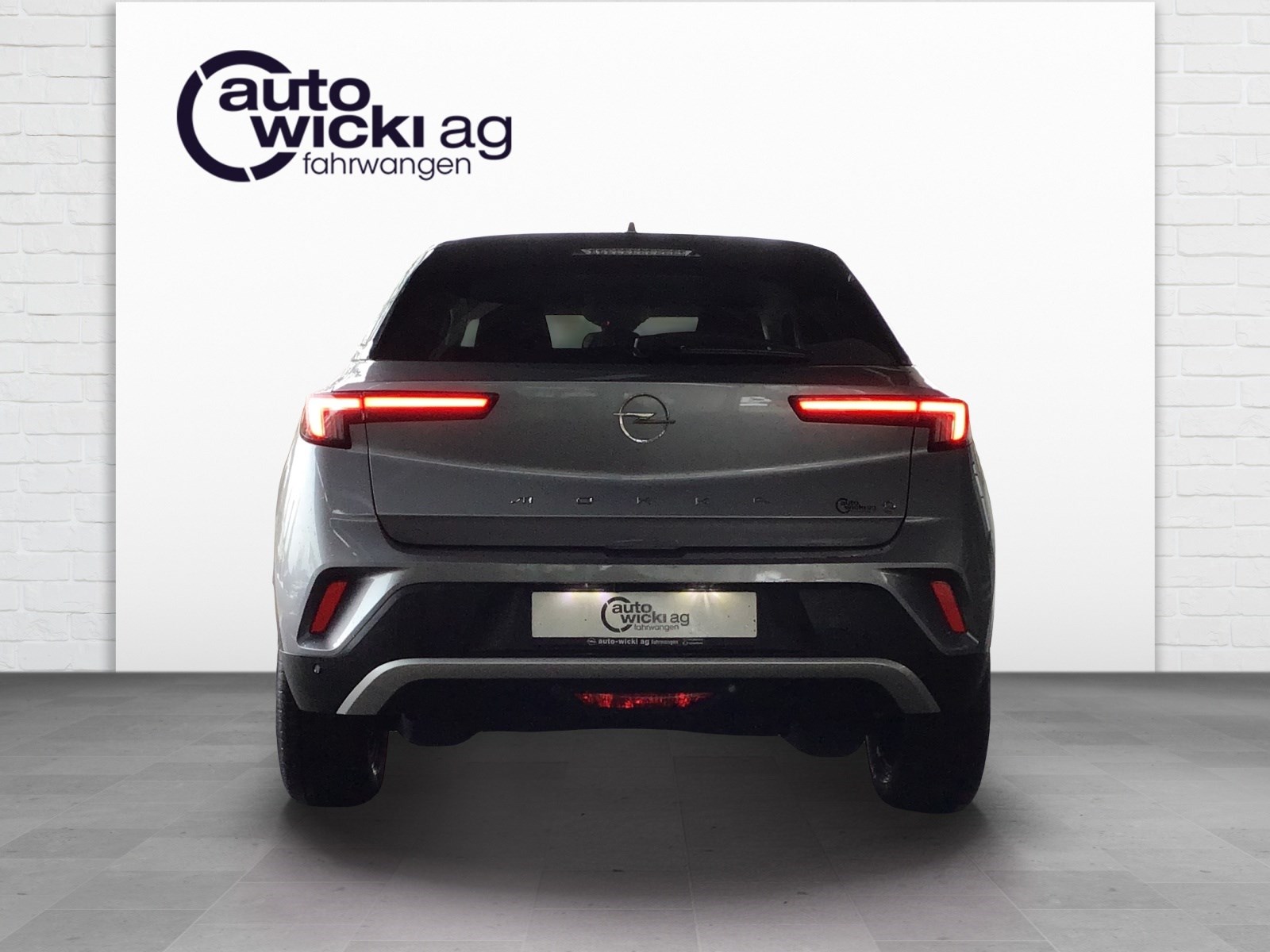 OPEL Mokka e Elegance-showroom-element-2