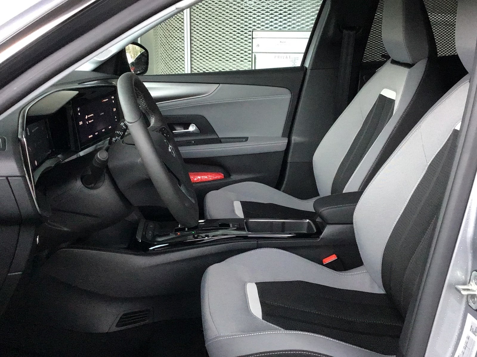 OPEL Mokka e Elegance-showroom-element-3
